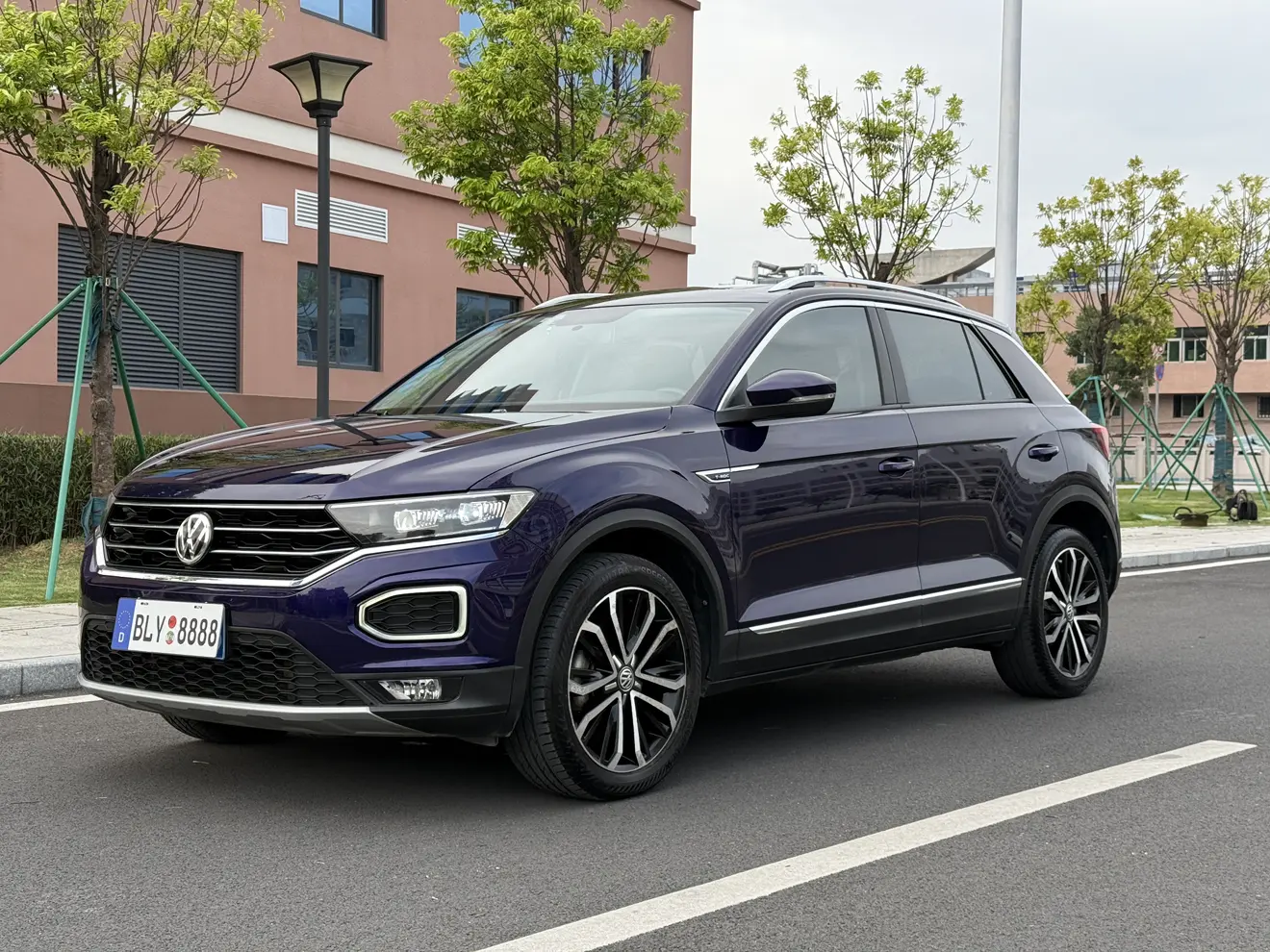 Volkswagen T-Roc  из Китая