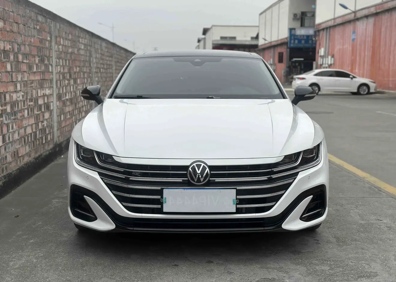 Volkswagen Arteon (CC)  из Китая