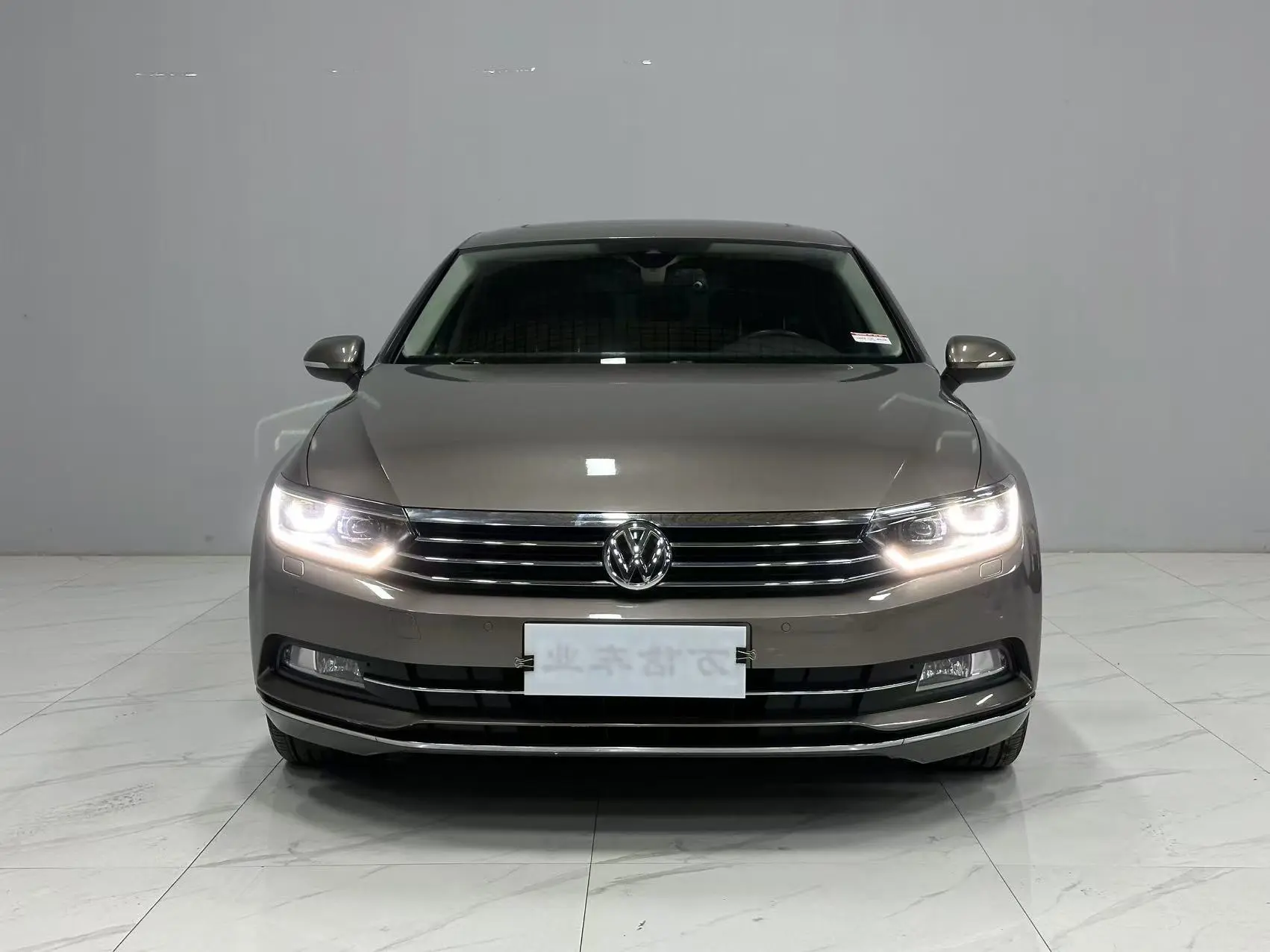 Volkswagen Magotan  из Китая