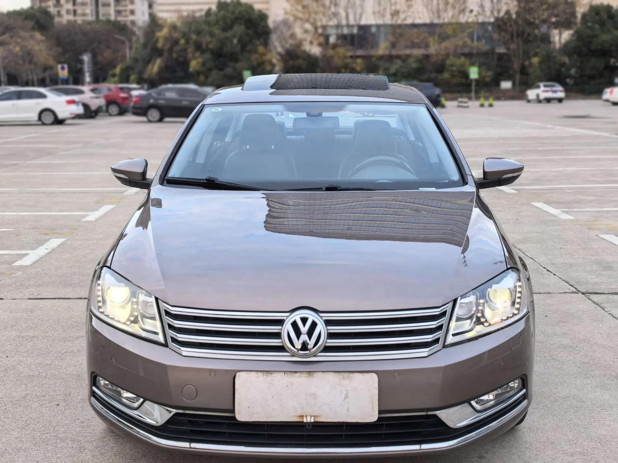 Volkswagen Magotan  из Китая