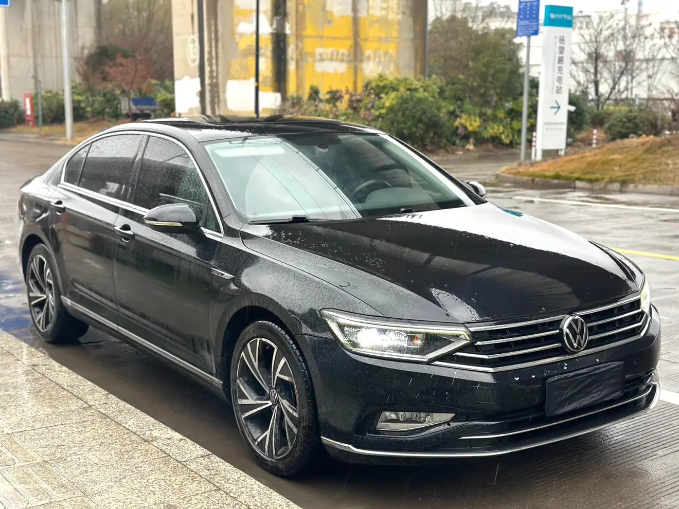 Volkswagen Magotan  из Китая