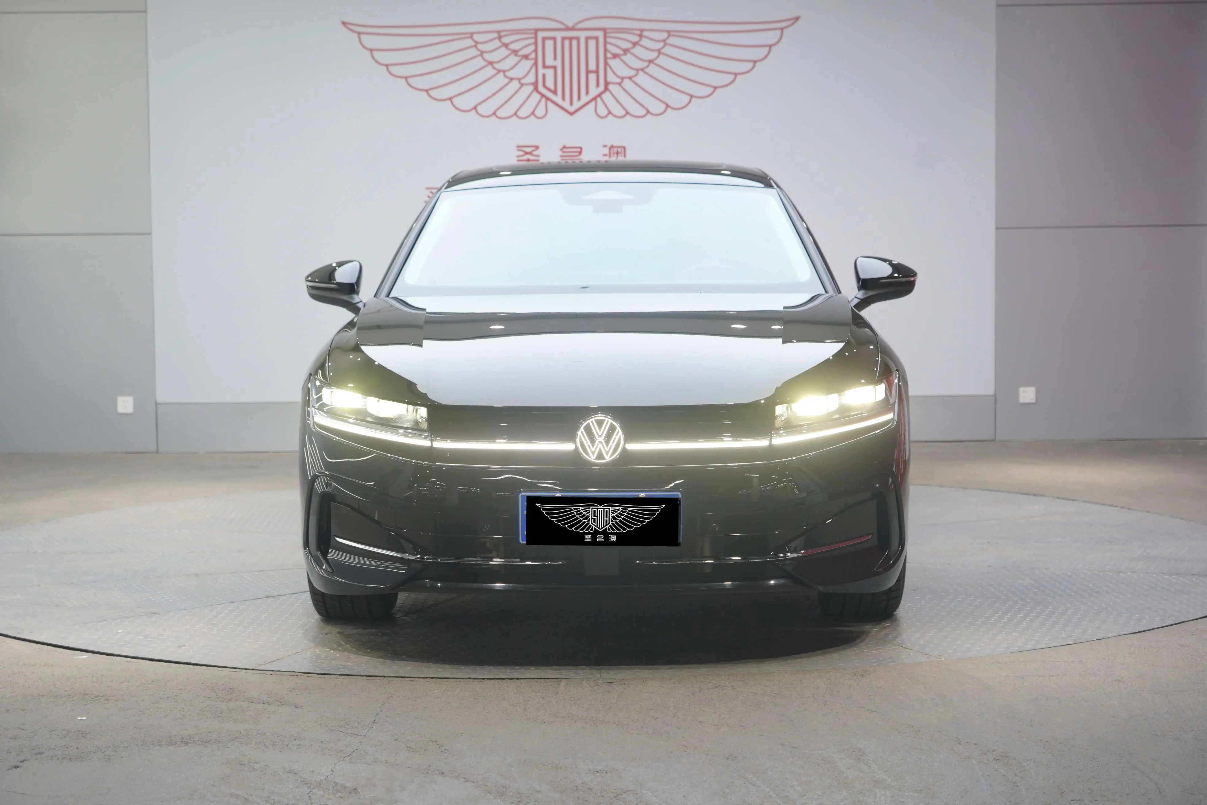 Volkswagen Magotan  из Китая