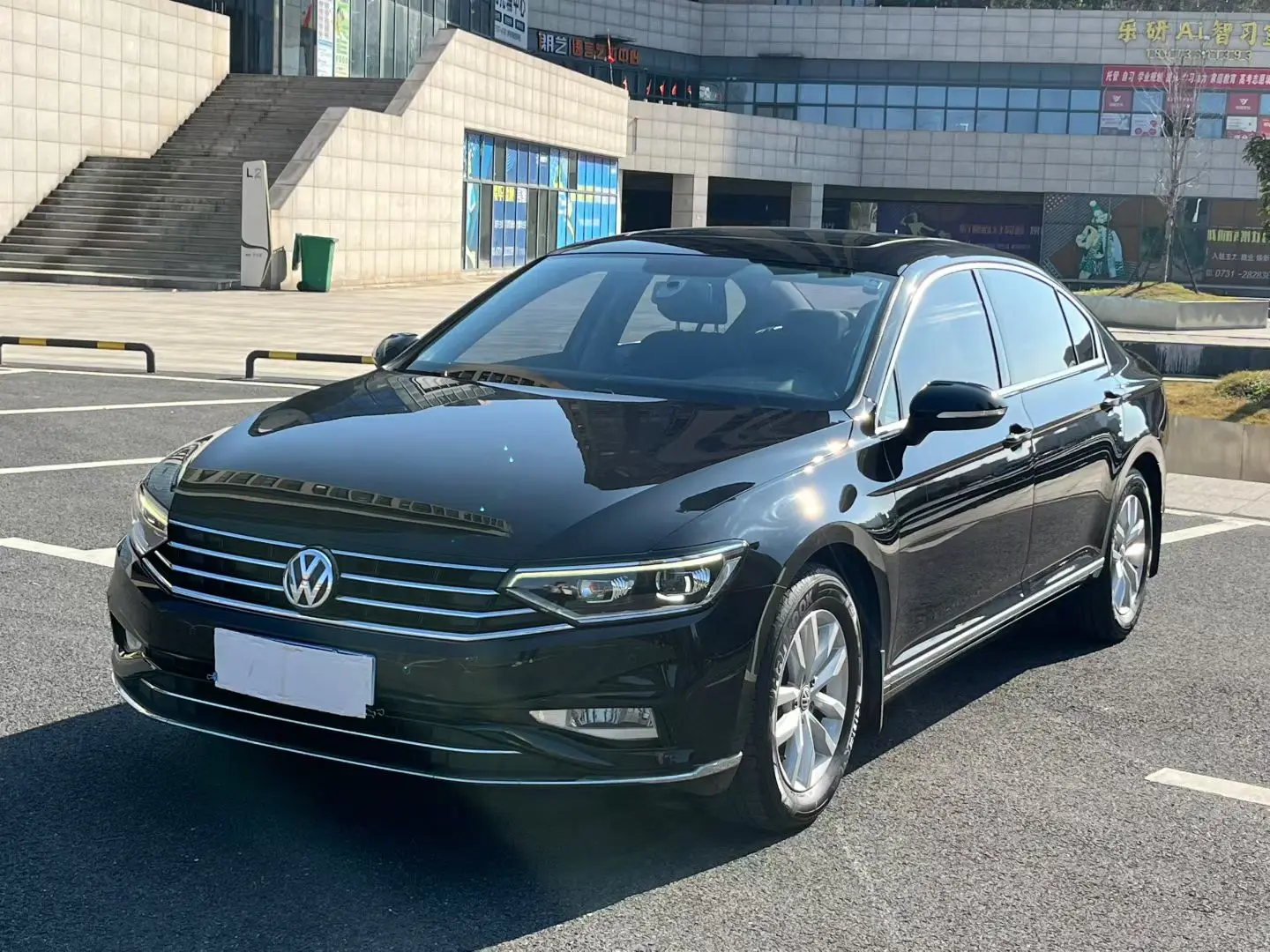Volkswagen Magotan  из Китая