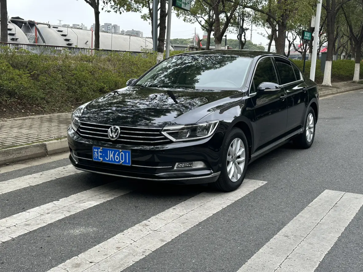 Volkswagen Magotan  из Китая