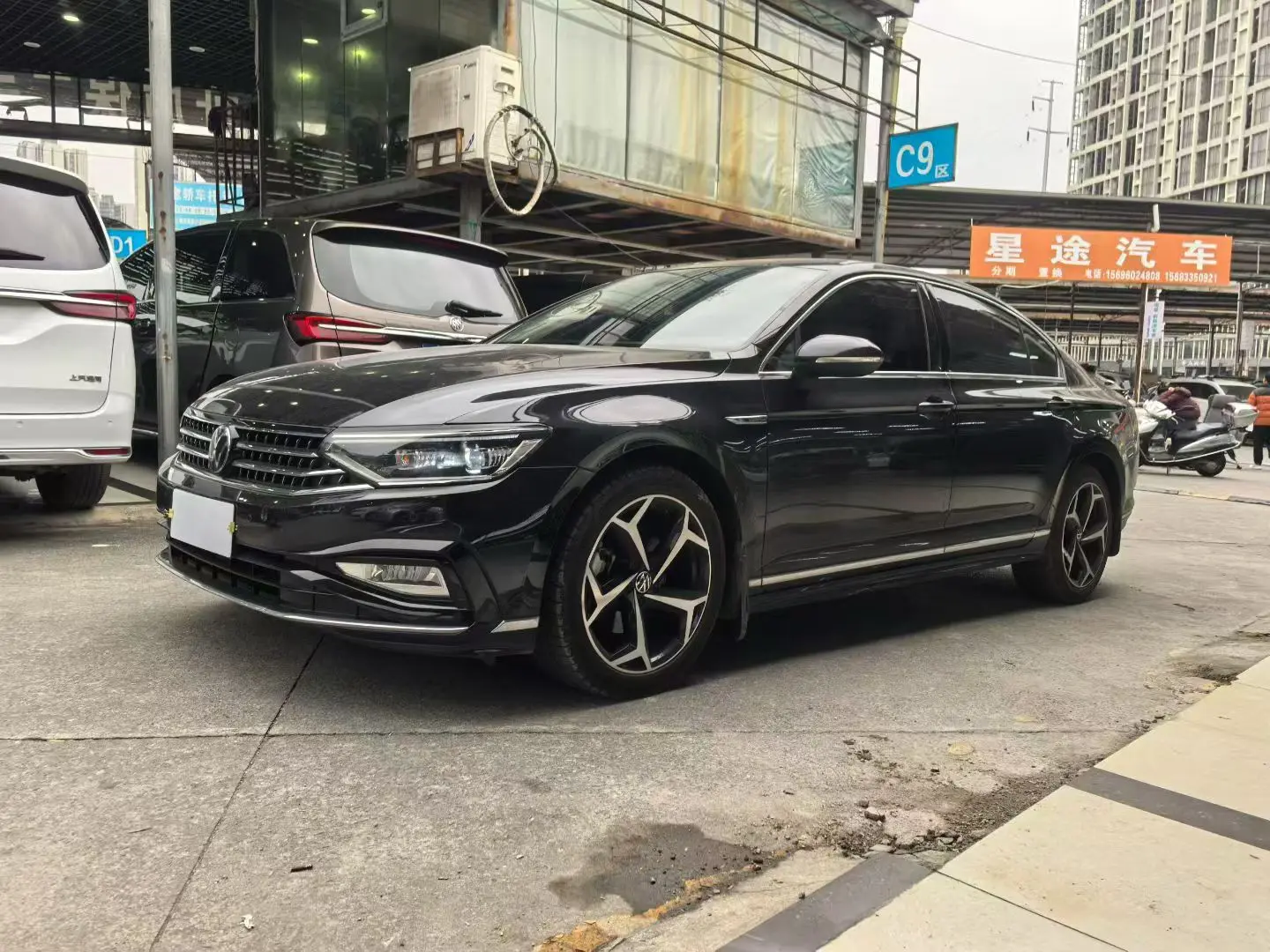 Volkswagen Magotan  из Китая