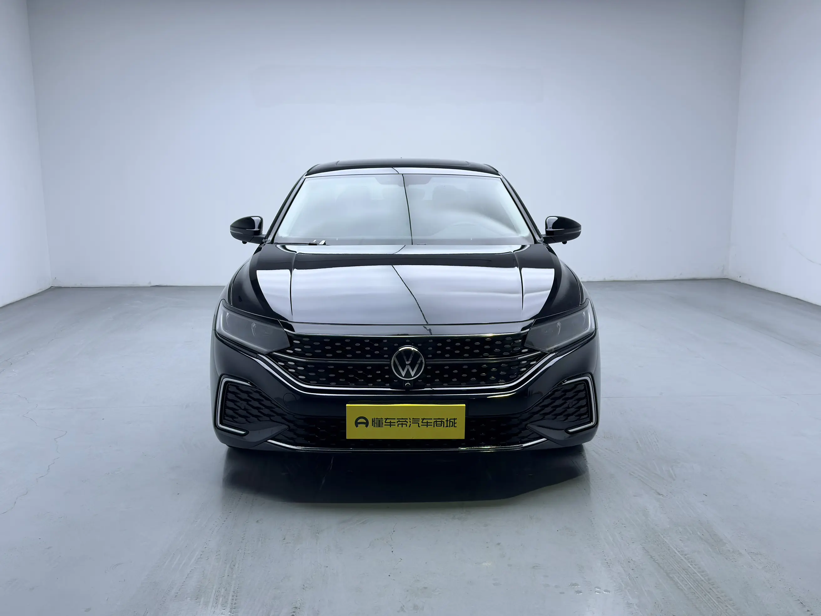 Volkswagen Passat  из Китая