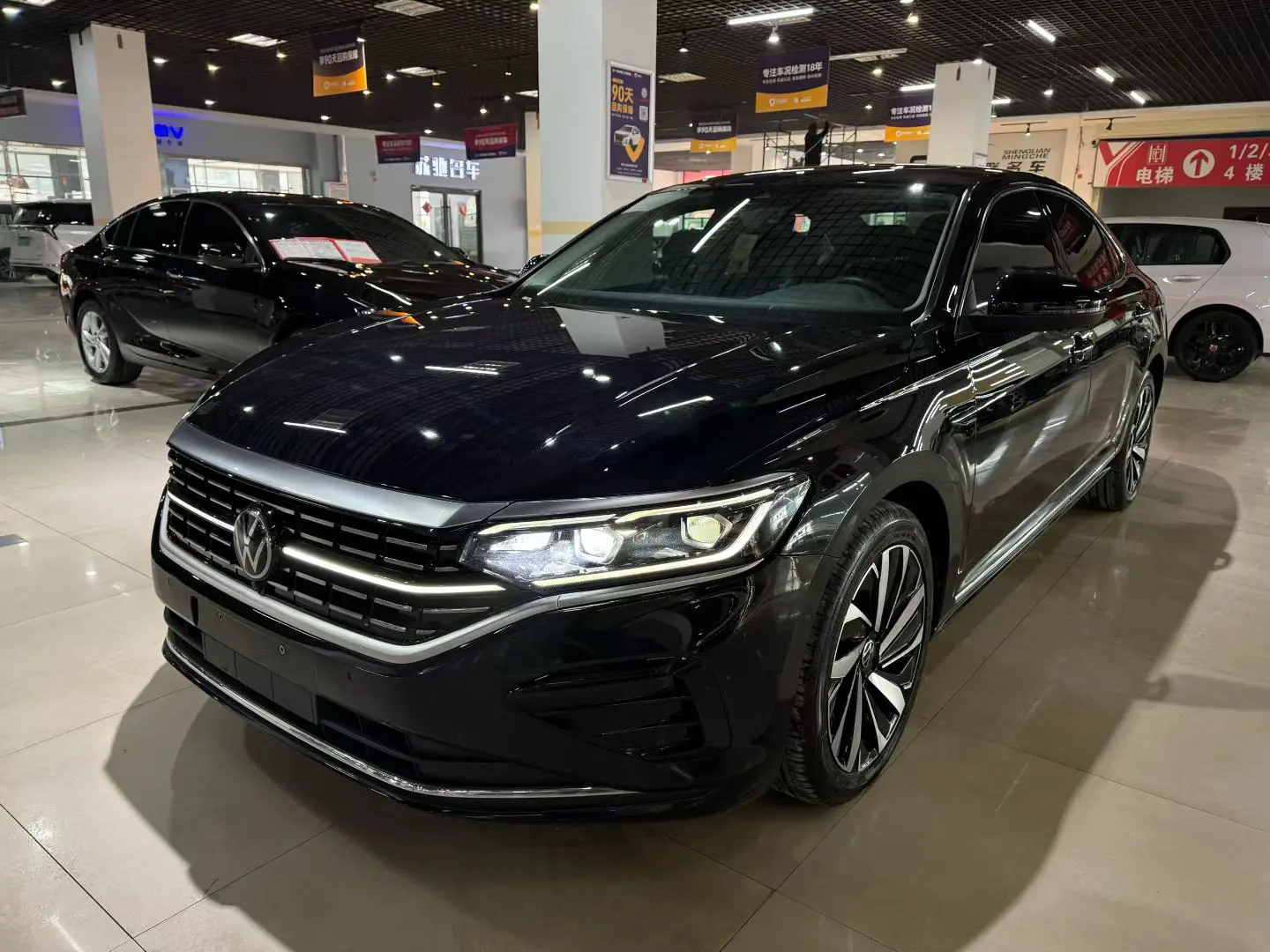 Volkswagen Passat  из Китая