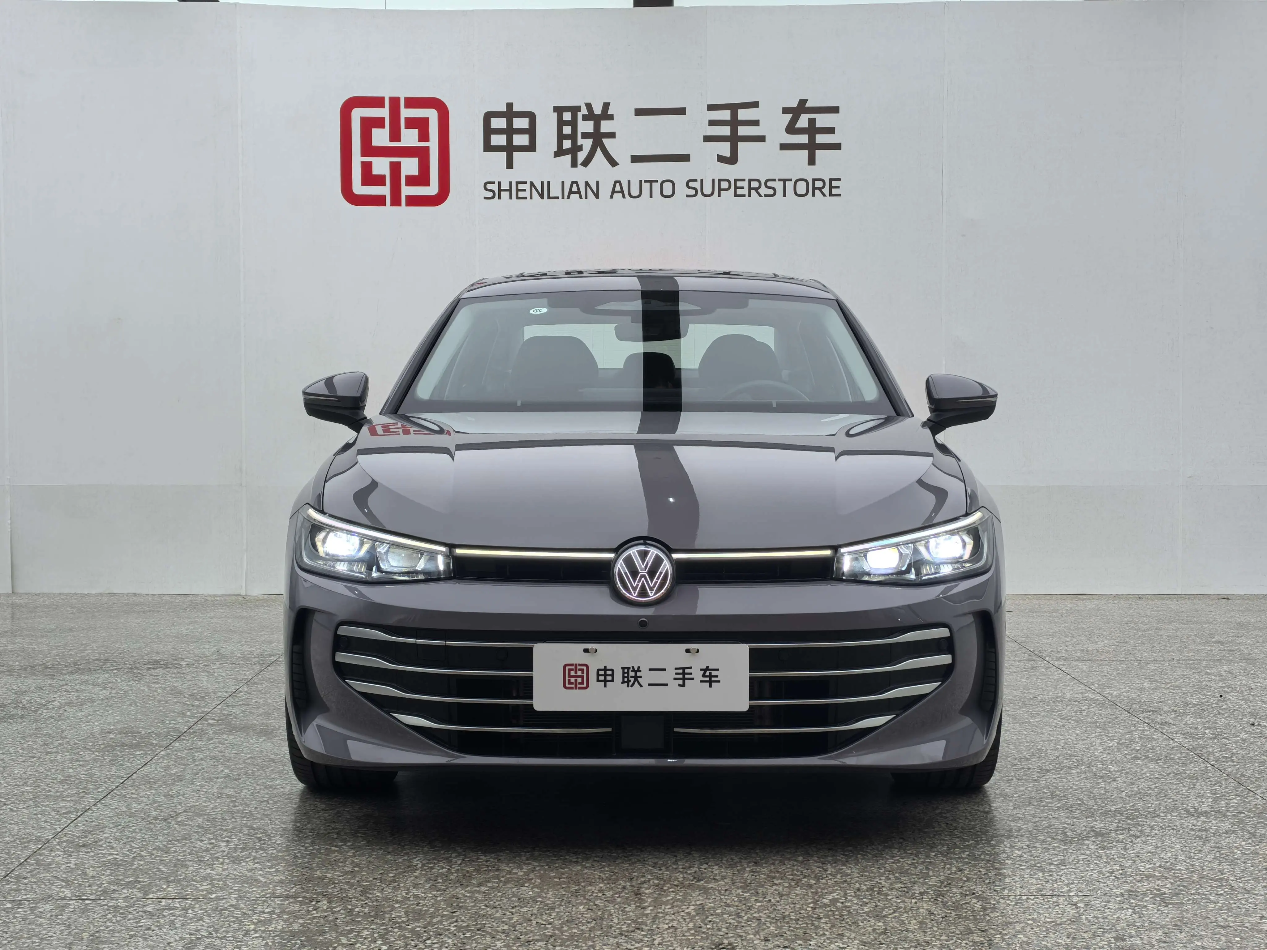 Volkswagen Passat  из Китая