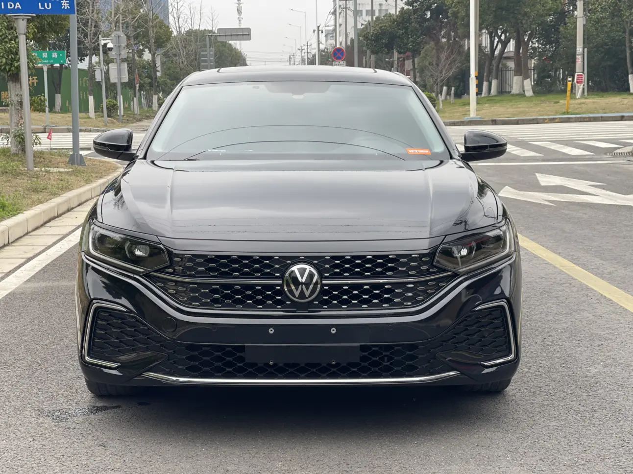 Volkswagen Passat  из Китая