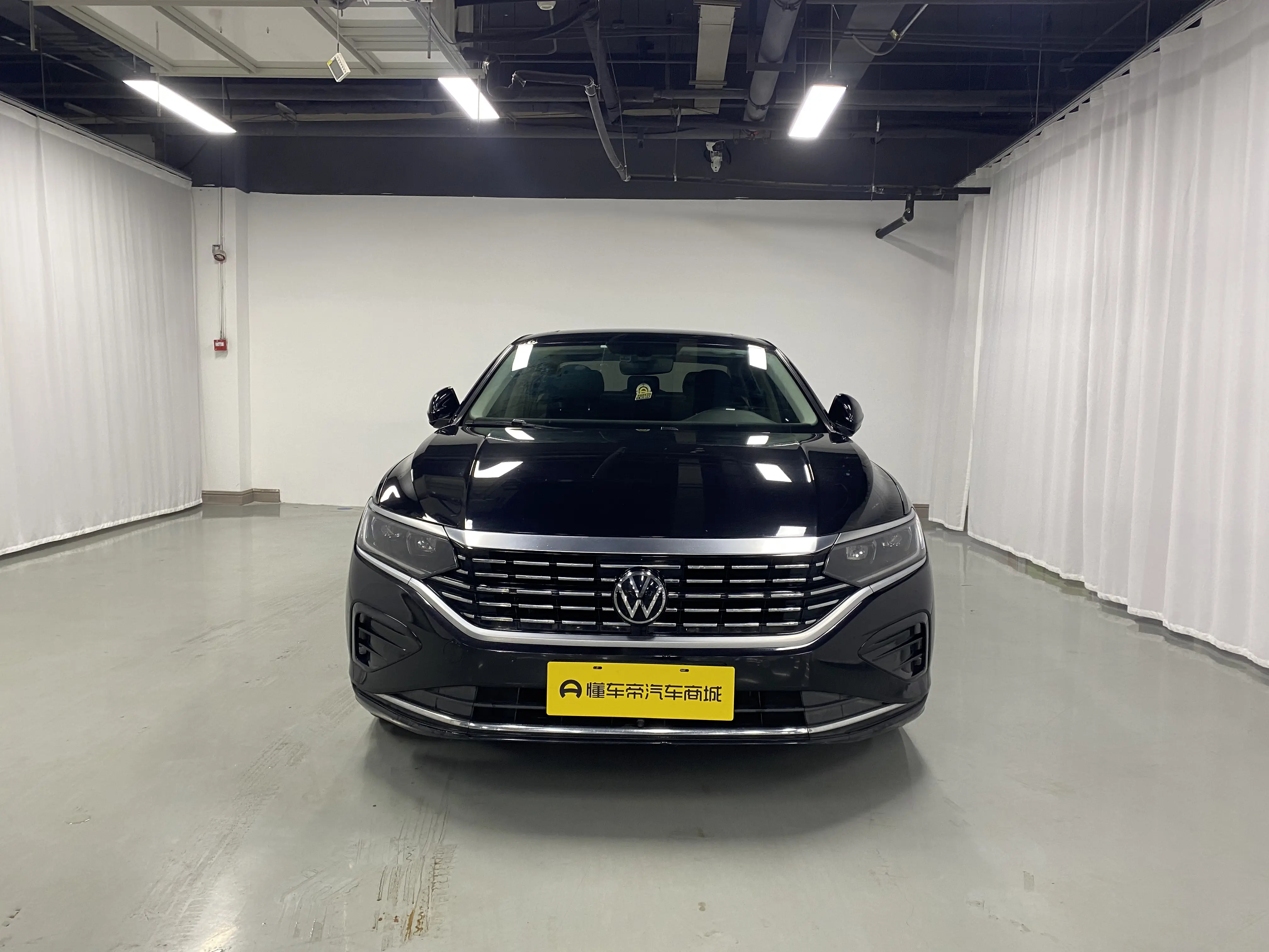 Volkswagen Passat  из Китая