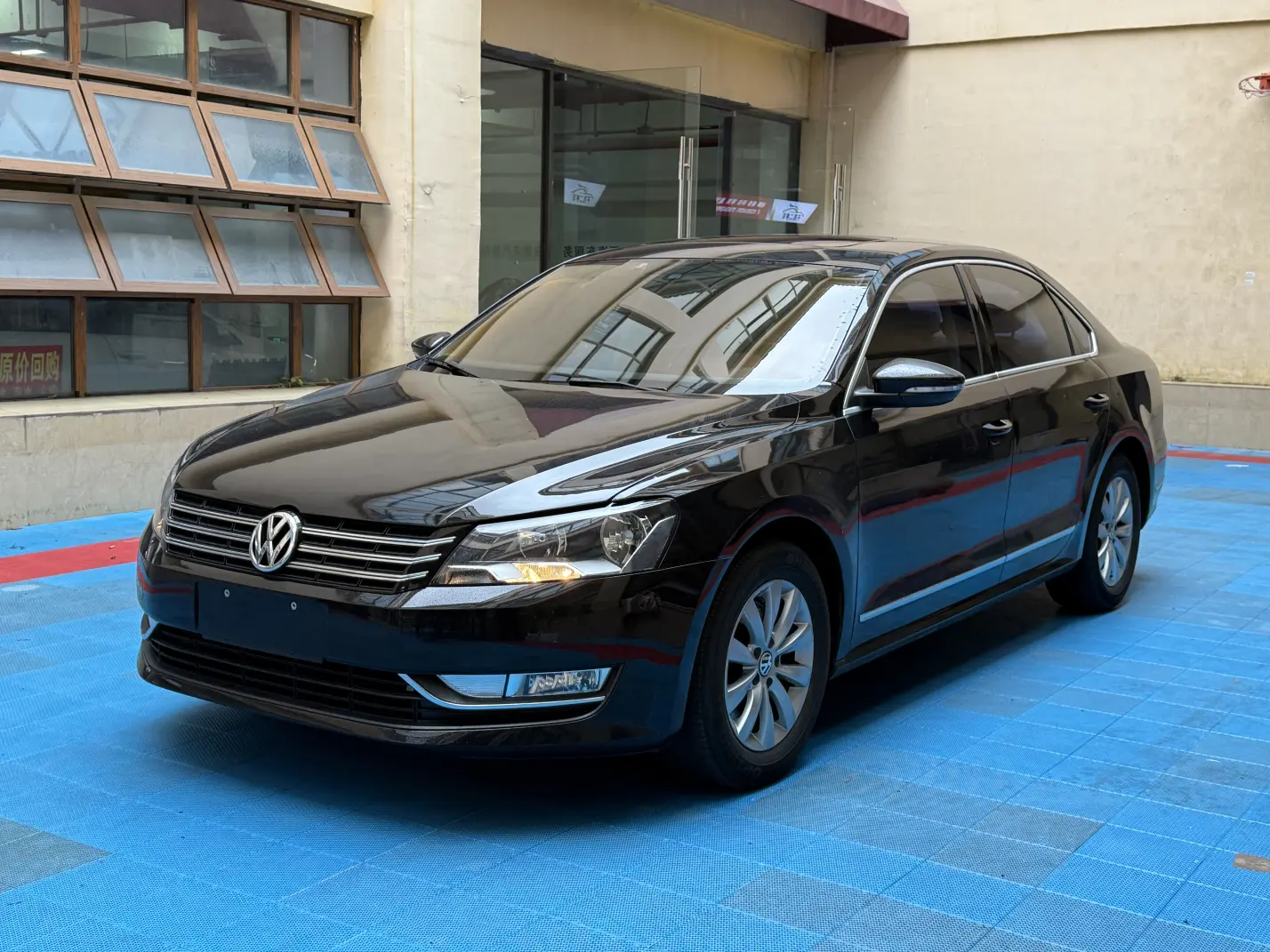 Volkswagen Passat  из Китая