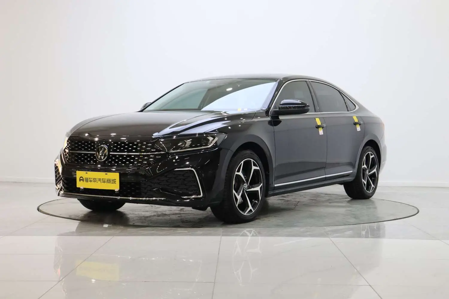 Volkswagen Passat  из Китая