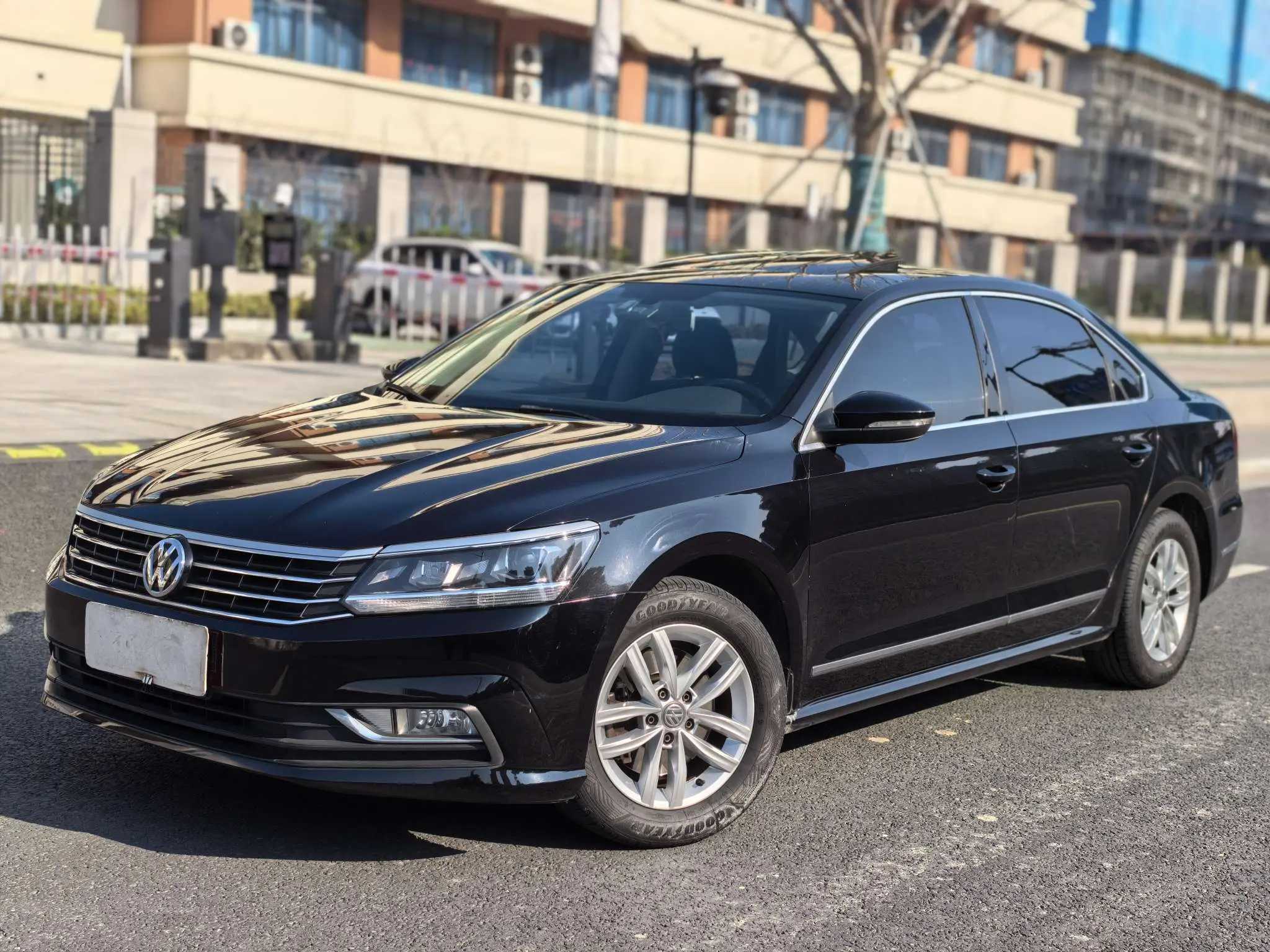 Volkswagen Passat  из Китая