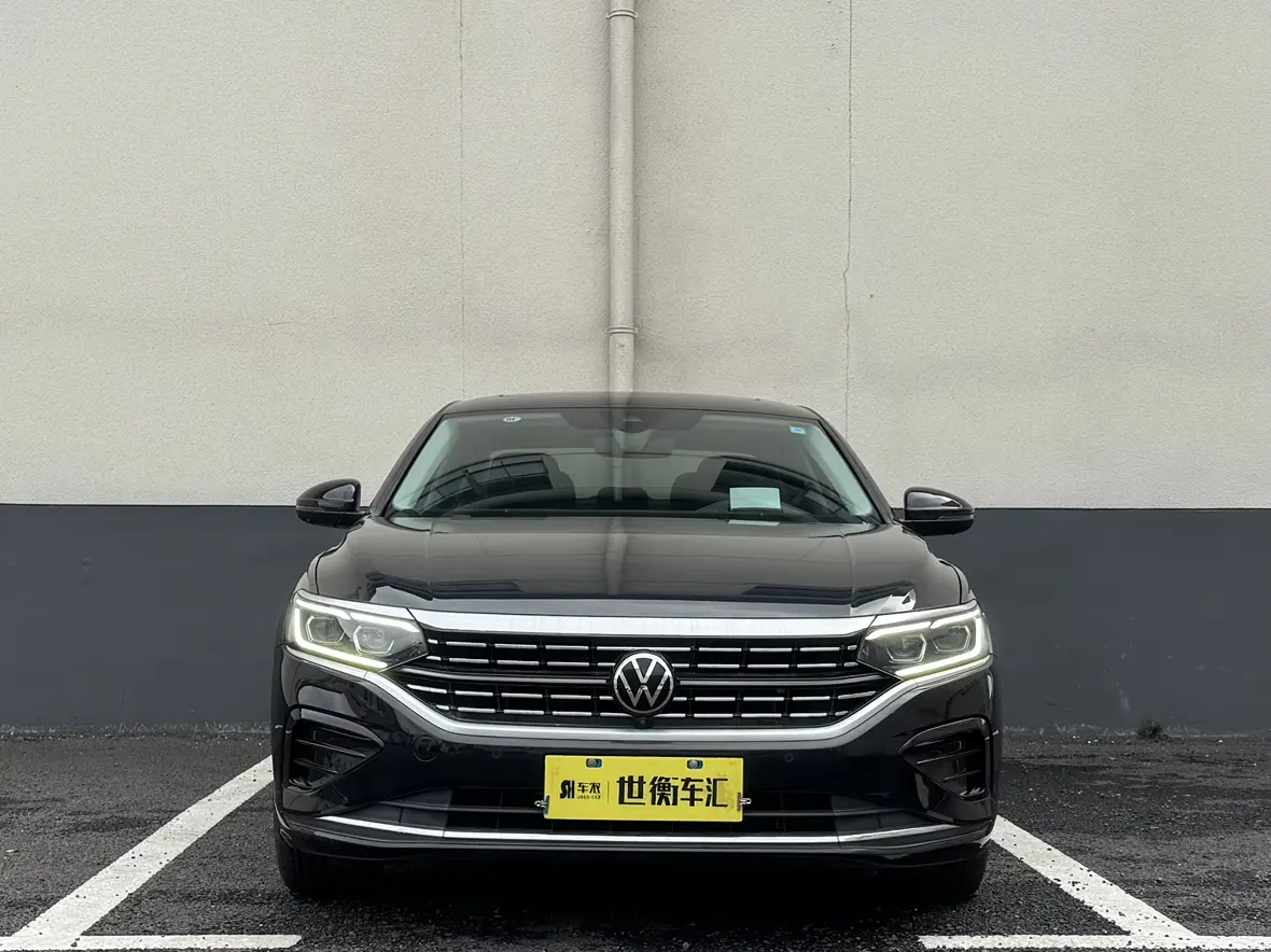 Volkswagen Passat  из Китая