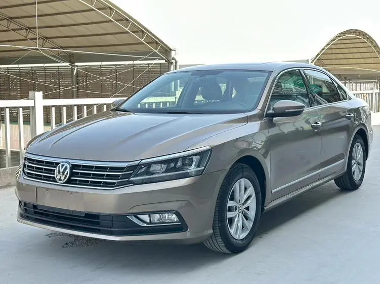 Volkswagen Passat  из Китая