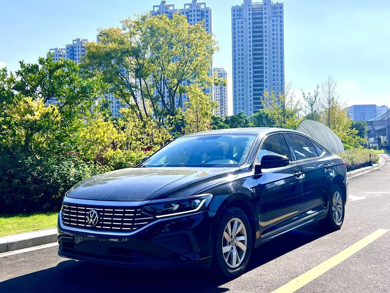 Volkswagen Passat  из Китая