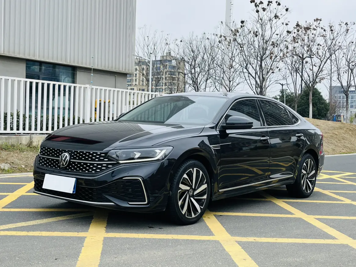 Volkswagen Passat  из Китая