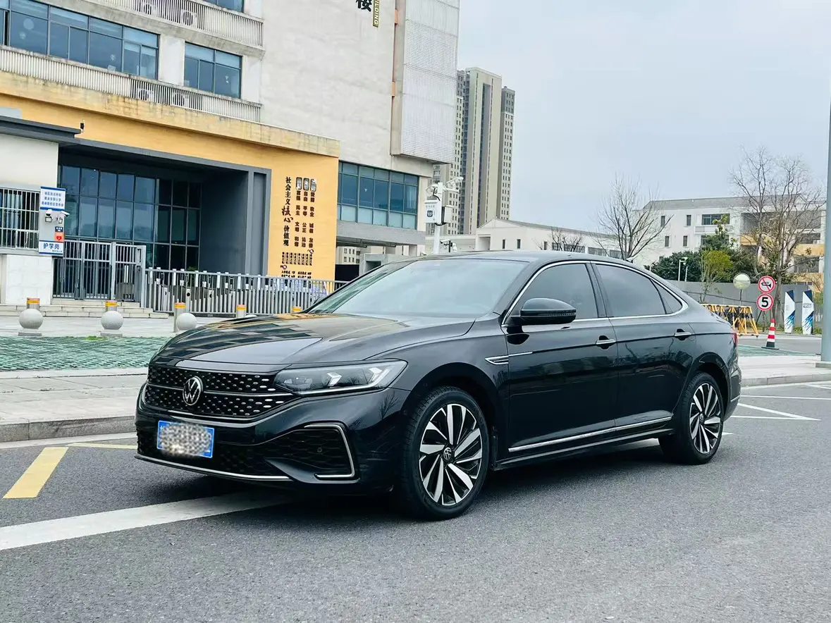 Volkswagen Passat  из Китая