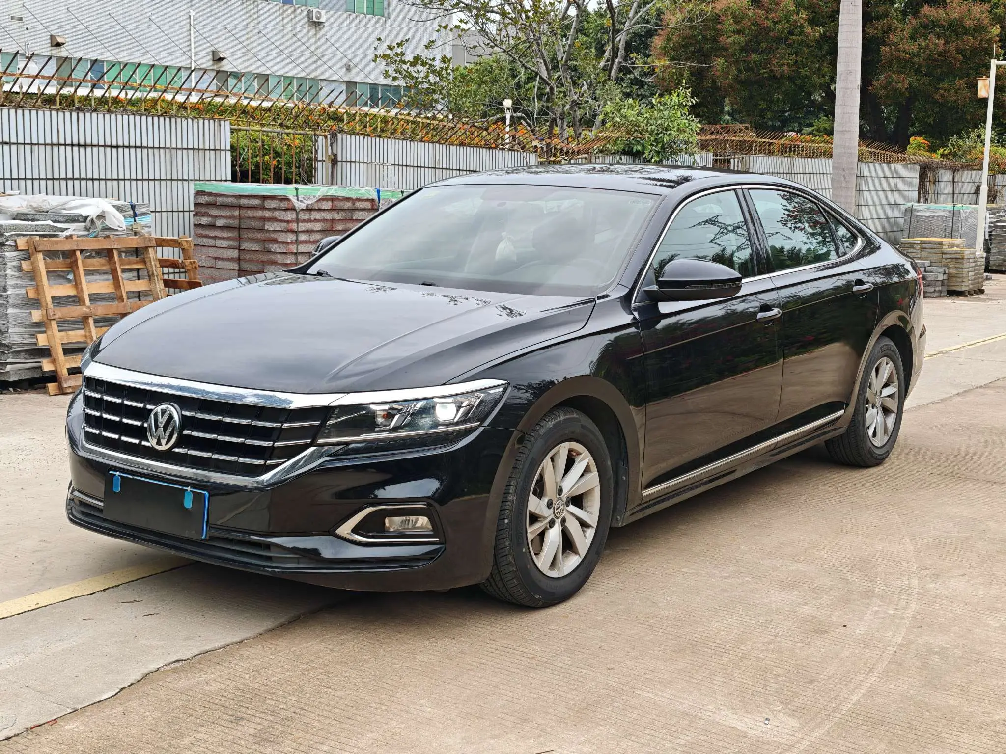 Volkswagen Passat  из Китая