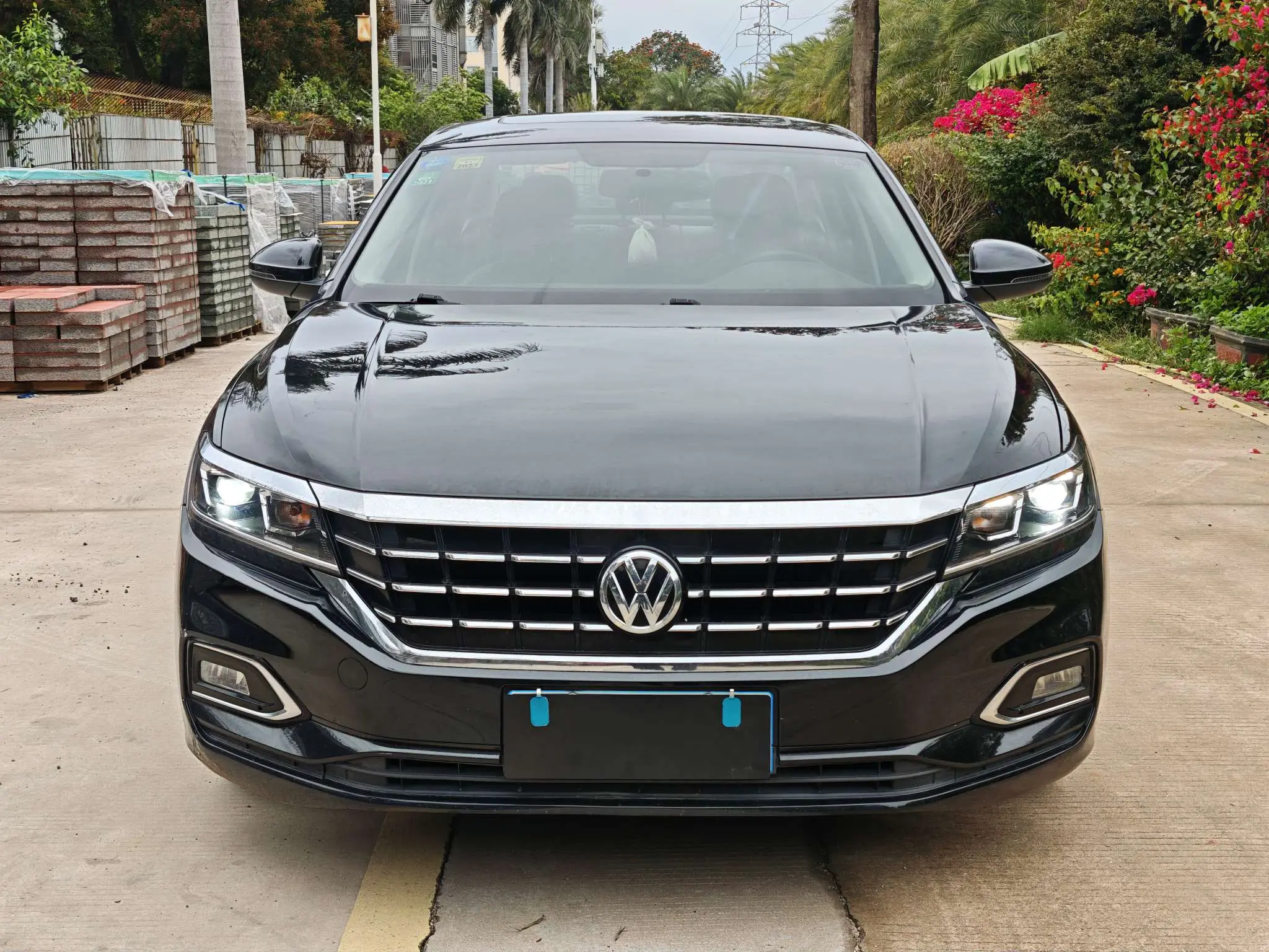 Volkswagen Passat  из Китая