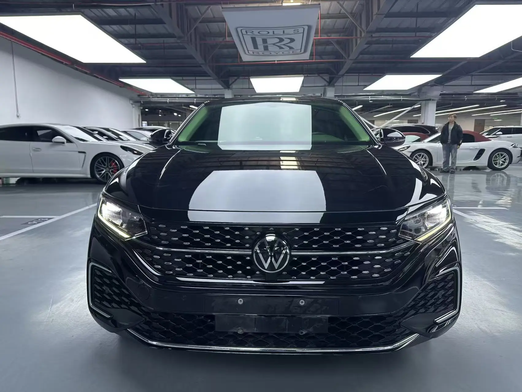 Volkswagen Passat  из Китая