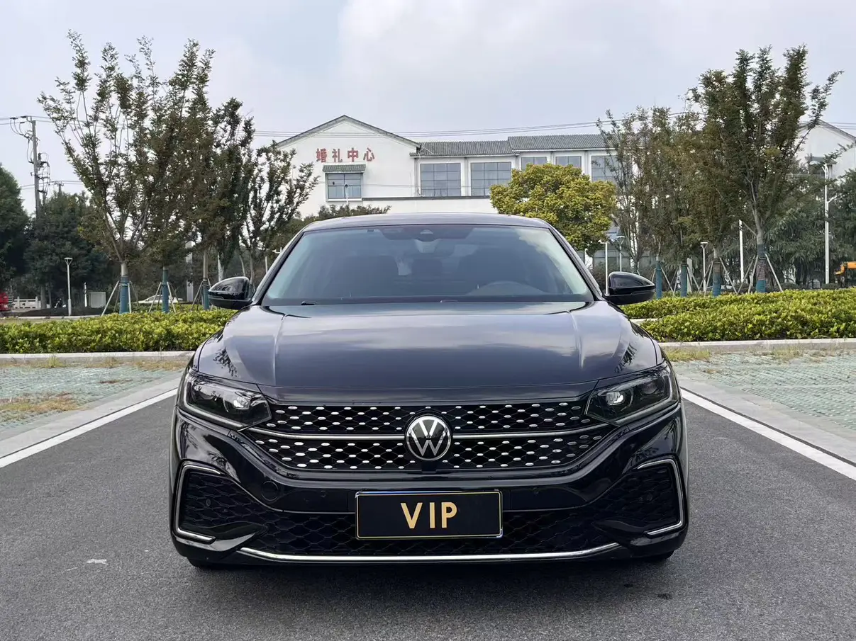 Volkswagen Passat  из Китая