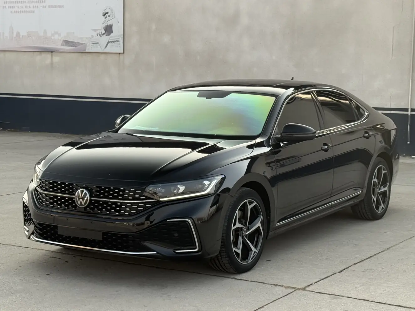 Volkswagen Passat  из Китая