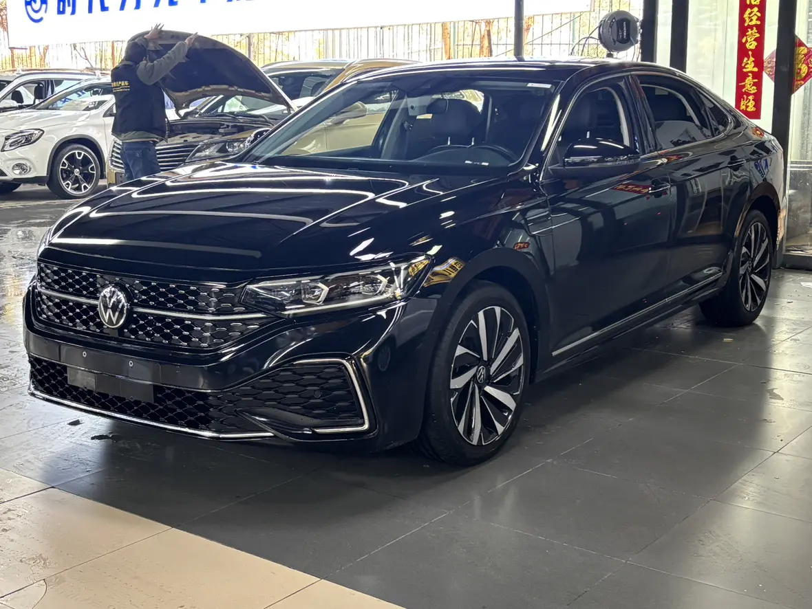 Volkswagen Passat  из Китая