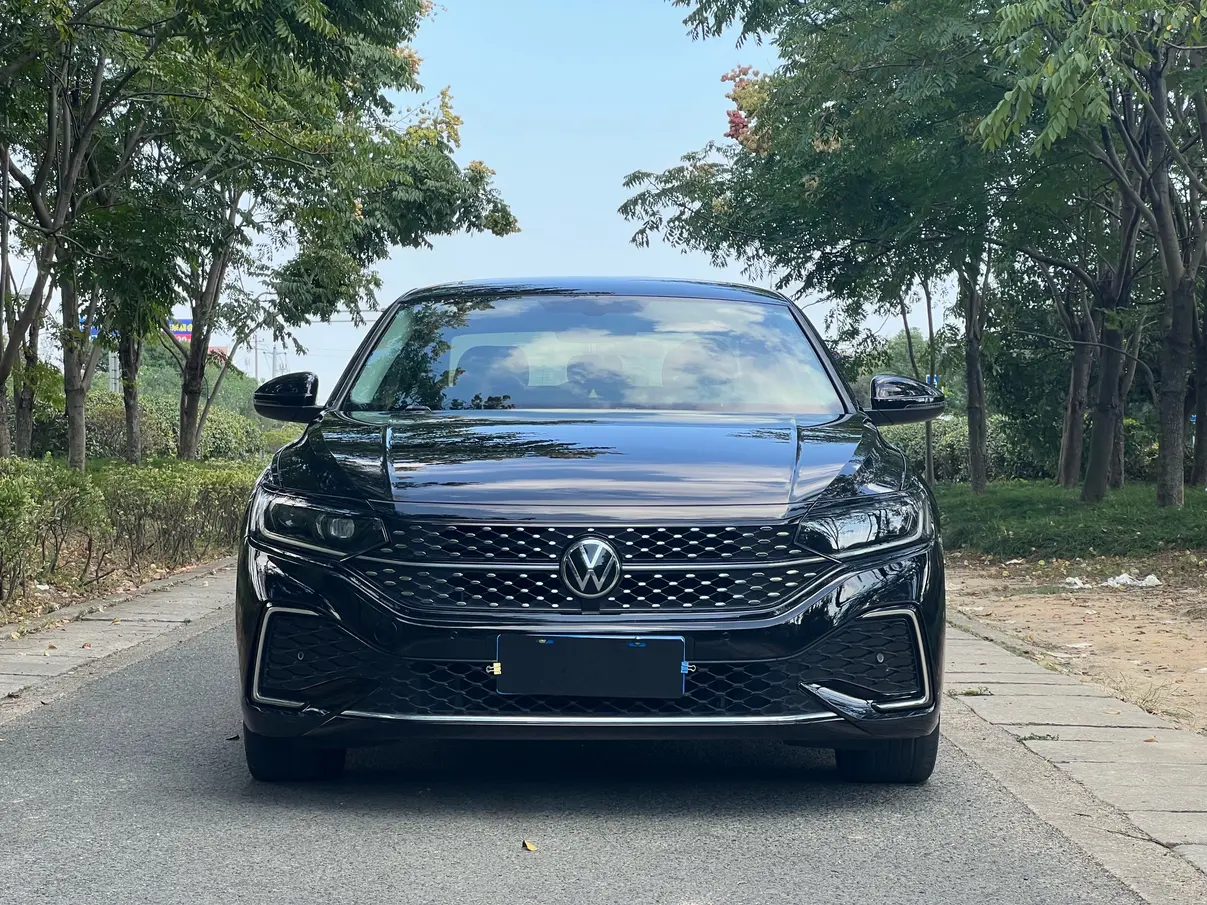 Volkswagen Passat  из Китая