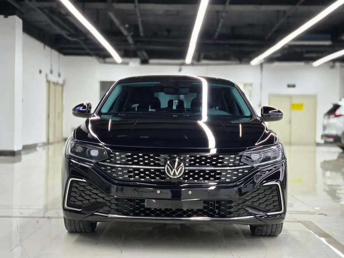 Volkswagen Passat  из Китая