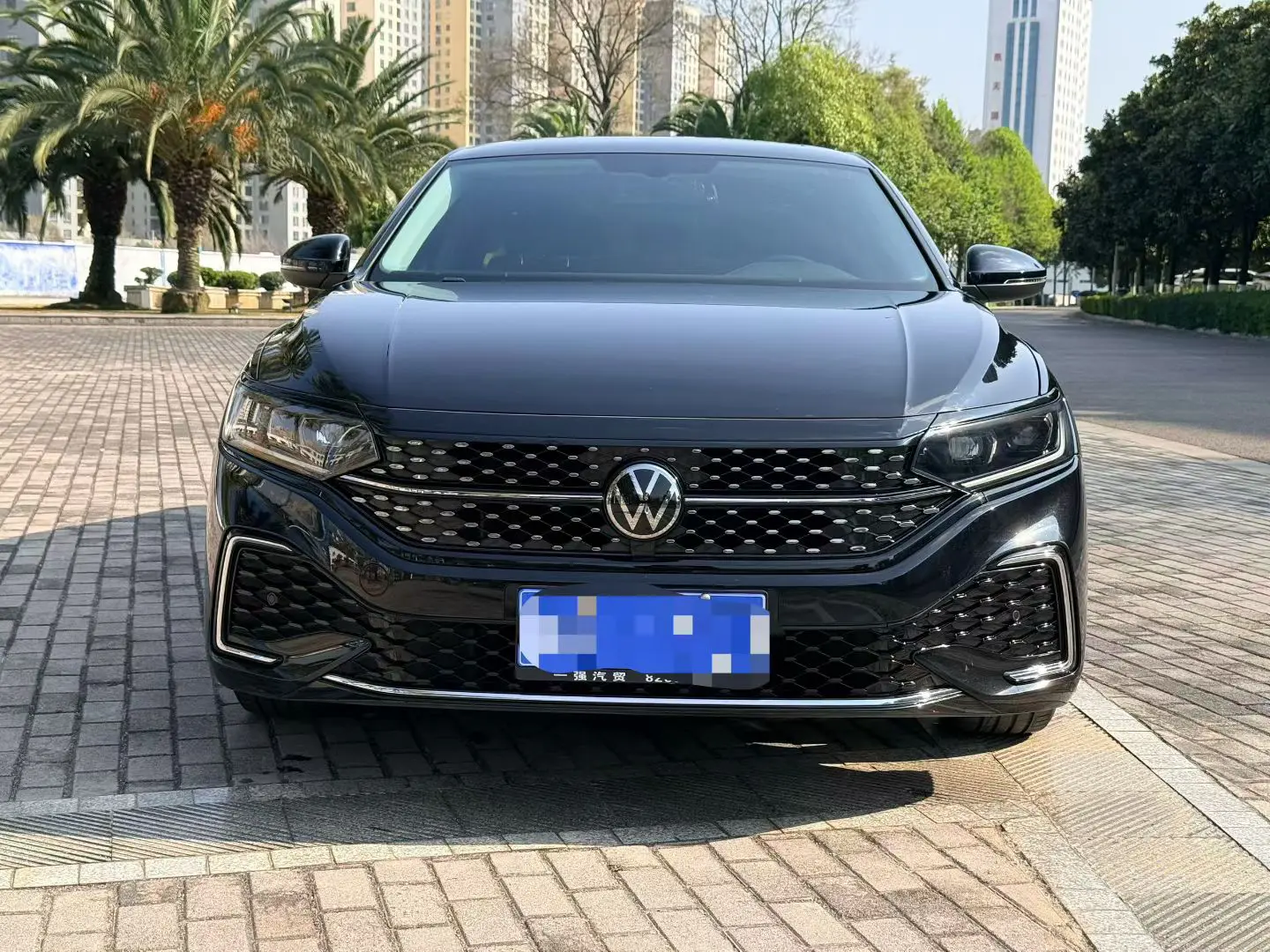 Volkswagen Passat  из Китая