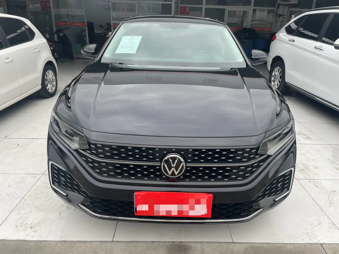 Volkswagen Passat  из Китая