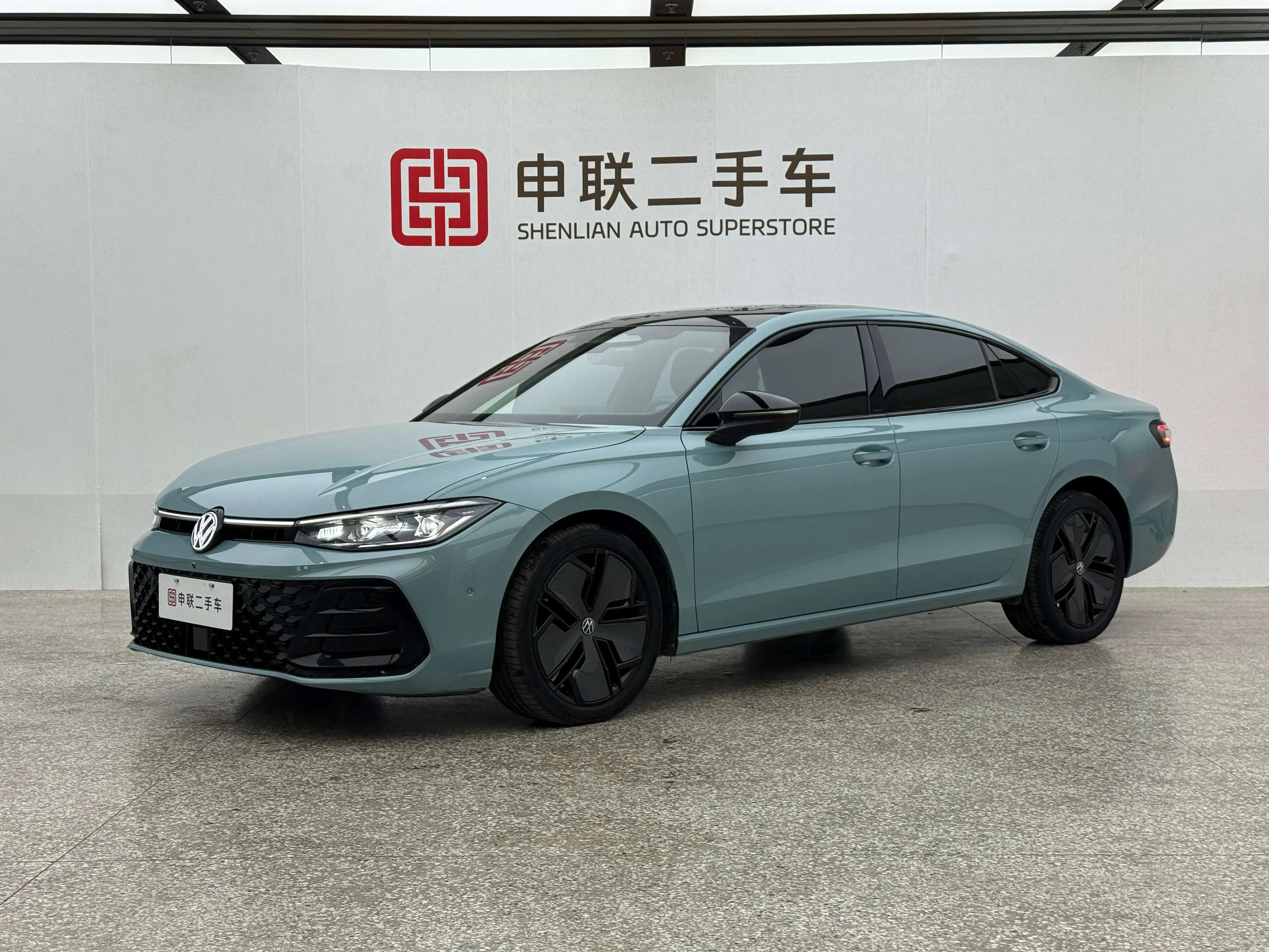 Volkswagen Passat  из Китая