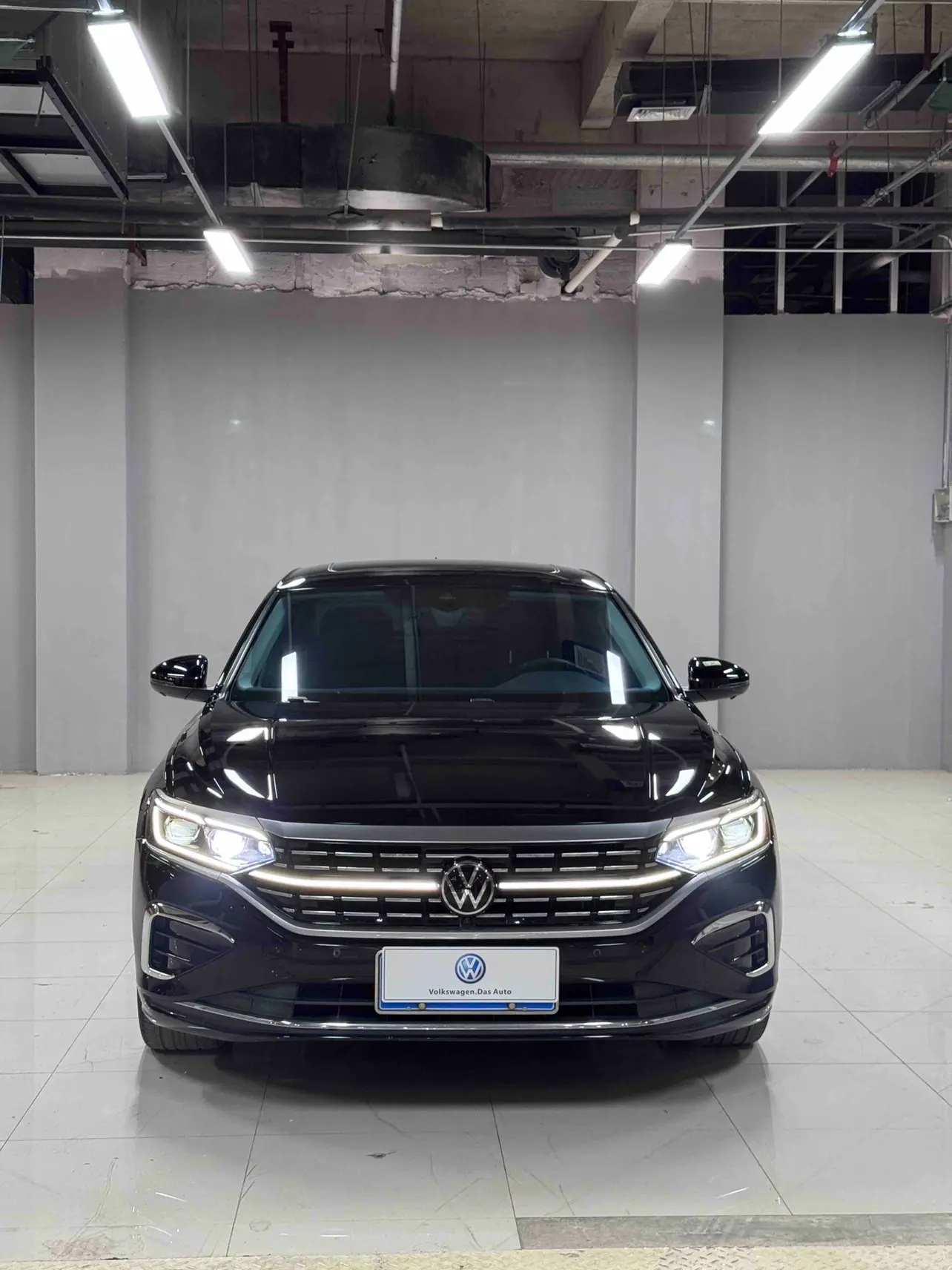 Volkswagen Passat  из Китая