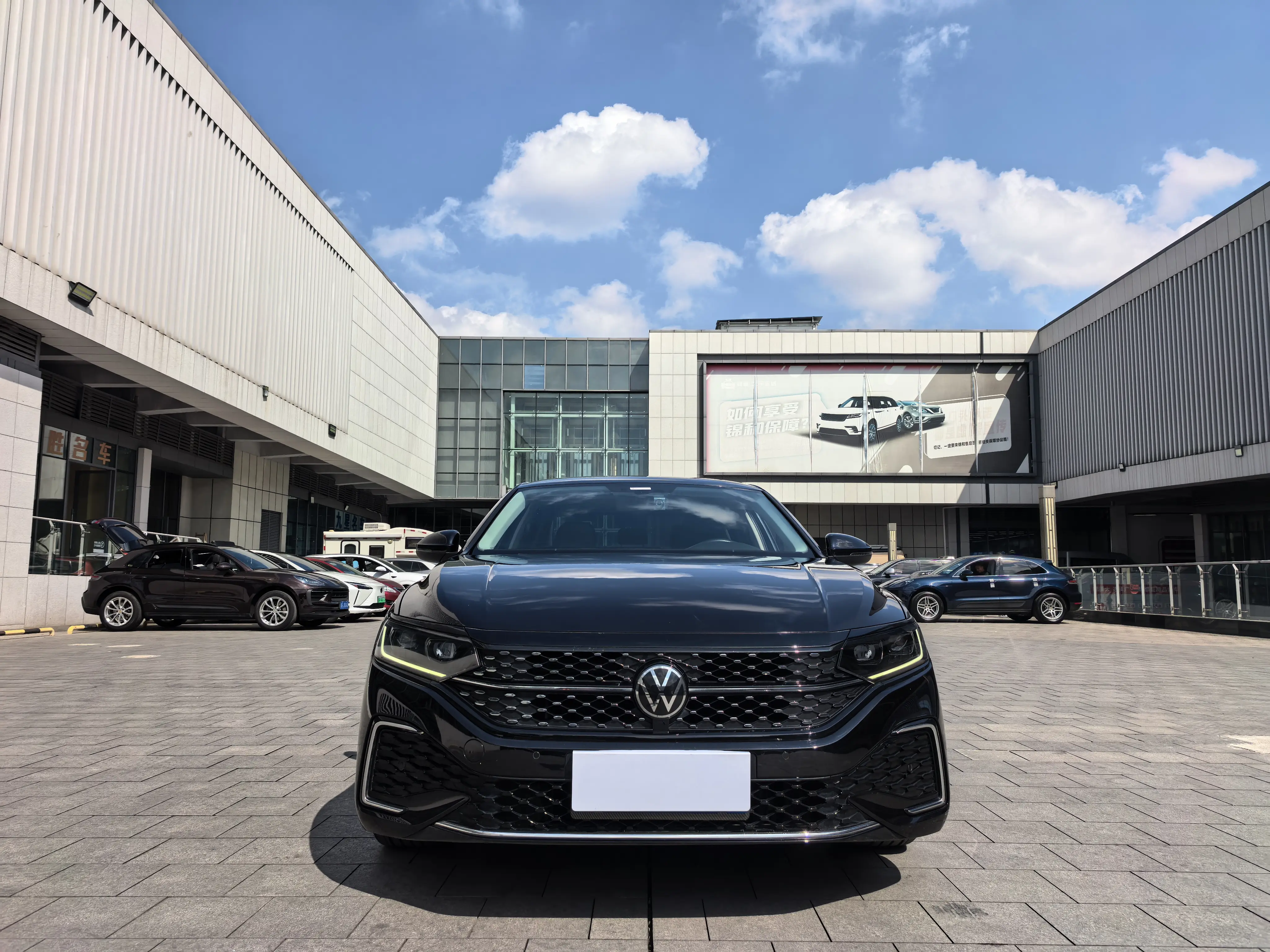 Volkswagen Passat  из Китая