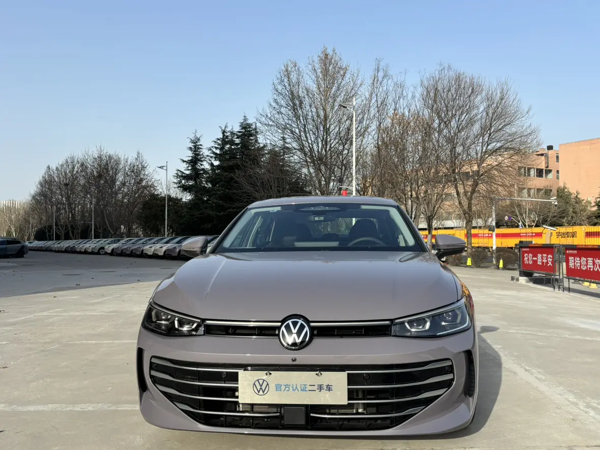 Volkswagen Passat  из Китая