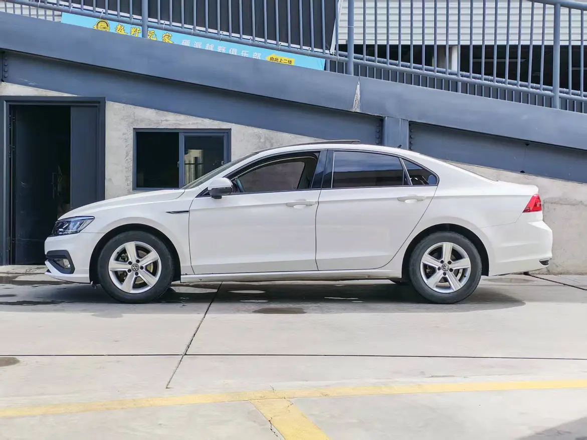 Volkswagen Lamando (Lingdu)  из Китая