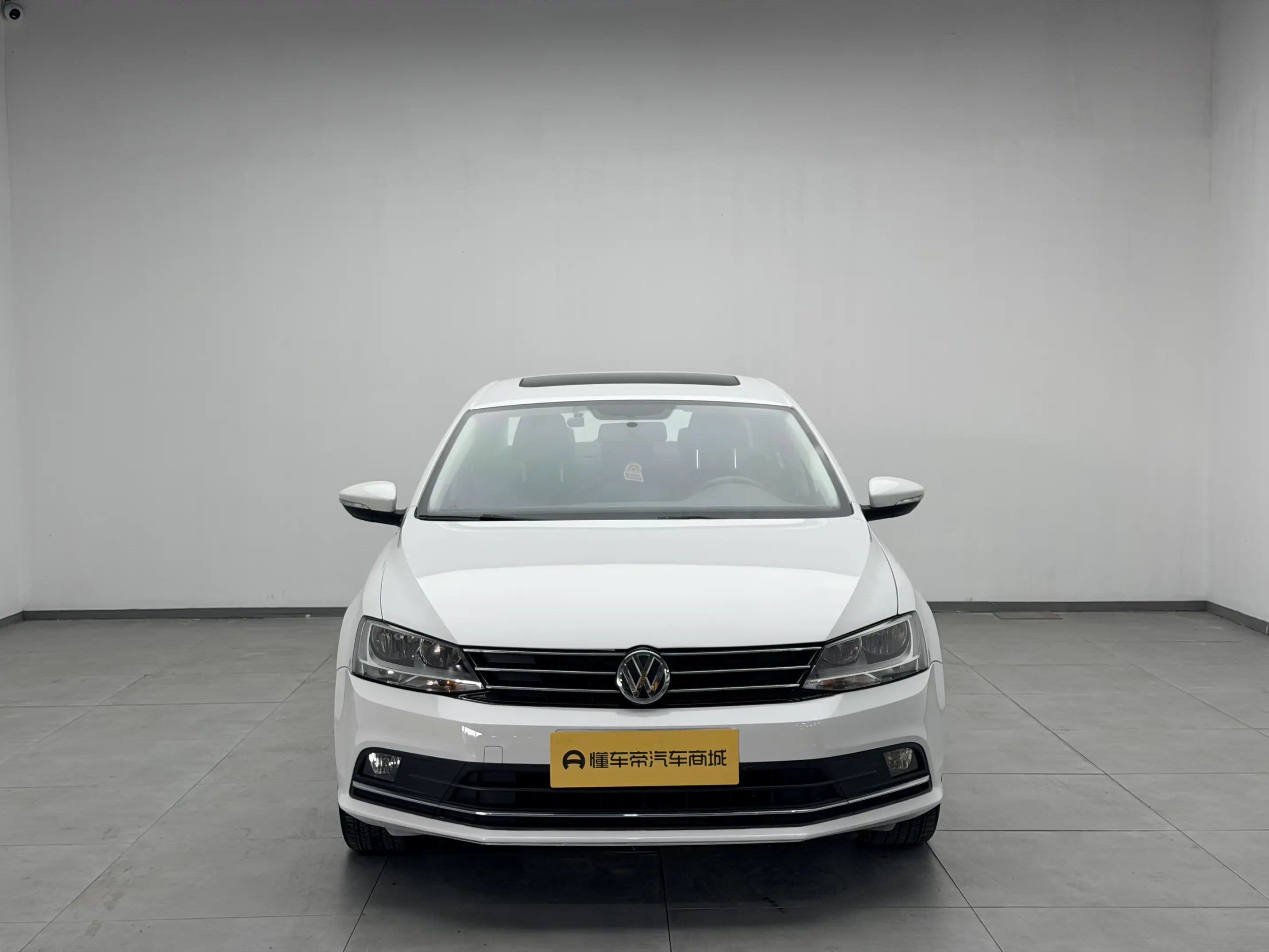 Volkswagen Sagitar  из Китая