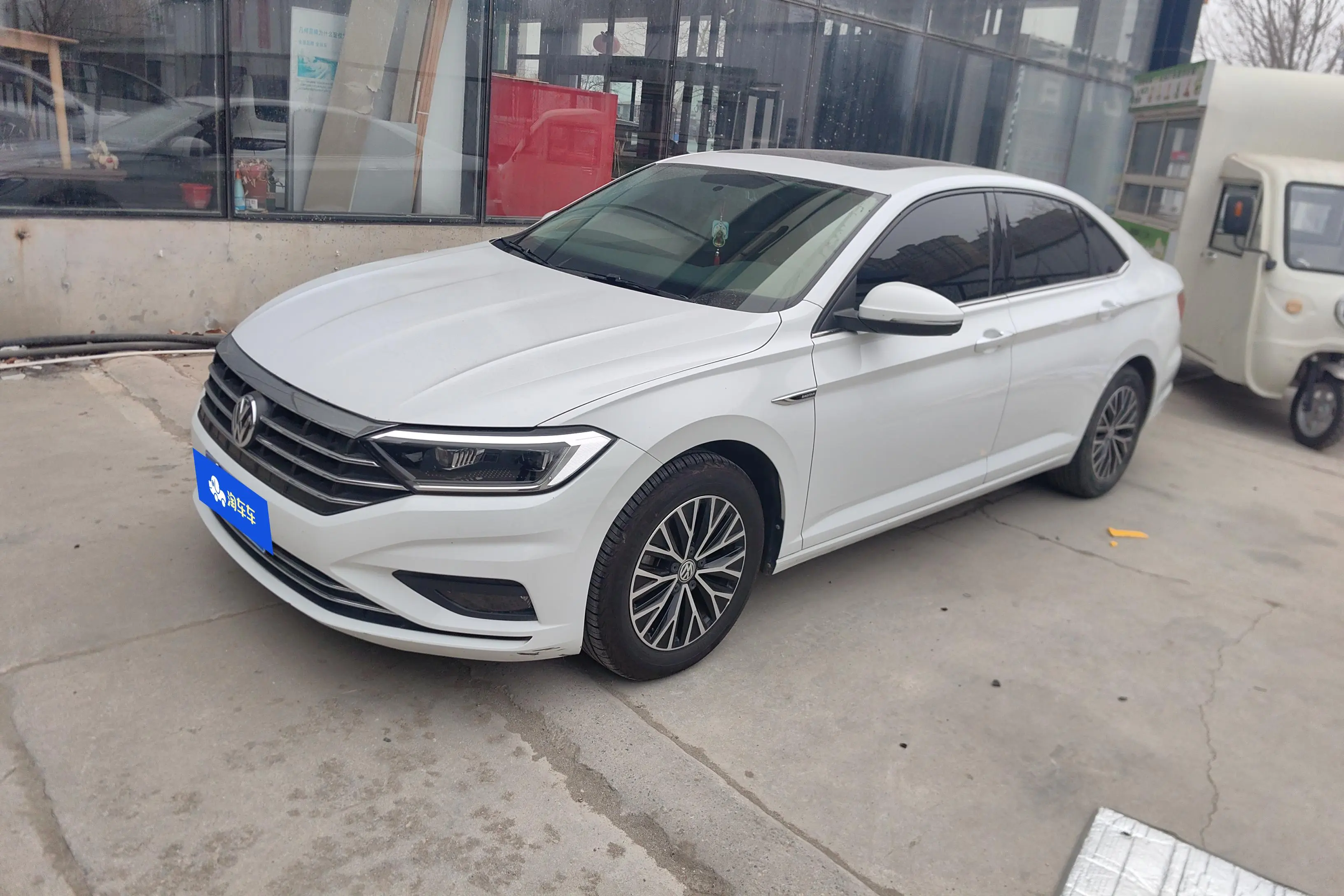 Volkswagen Sagitar  из Китая