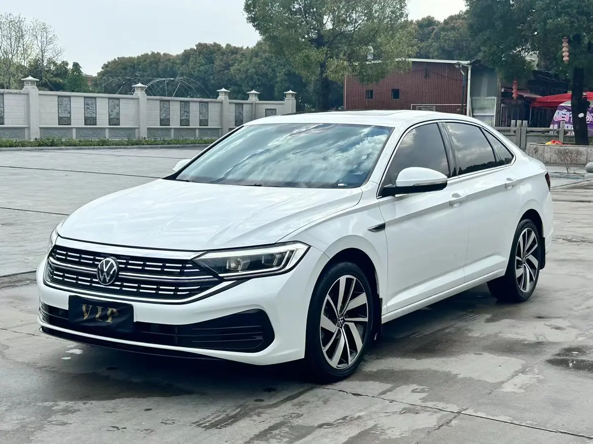 Volkswagen Sagitar  из Китая