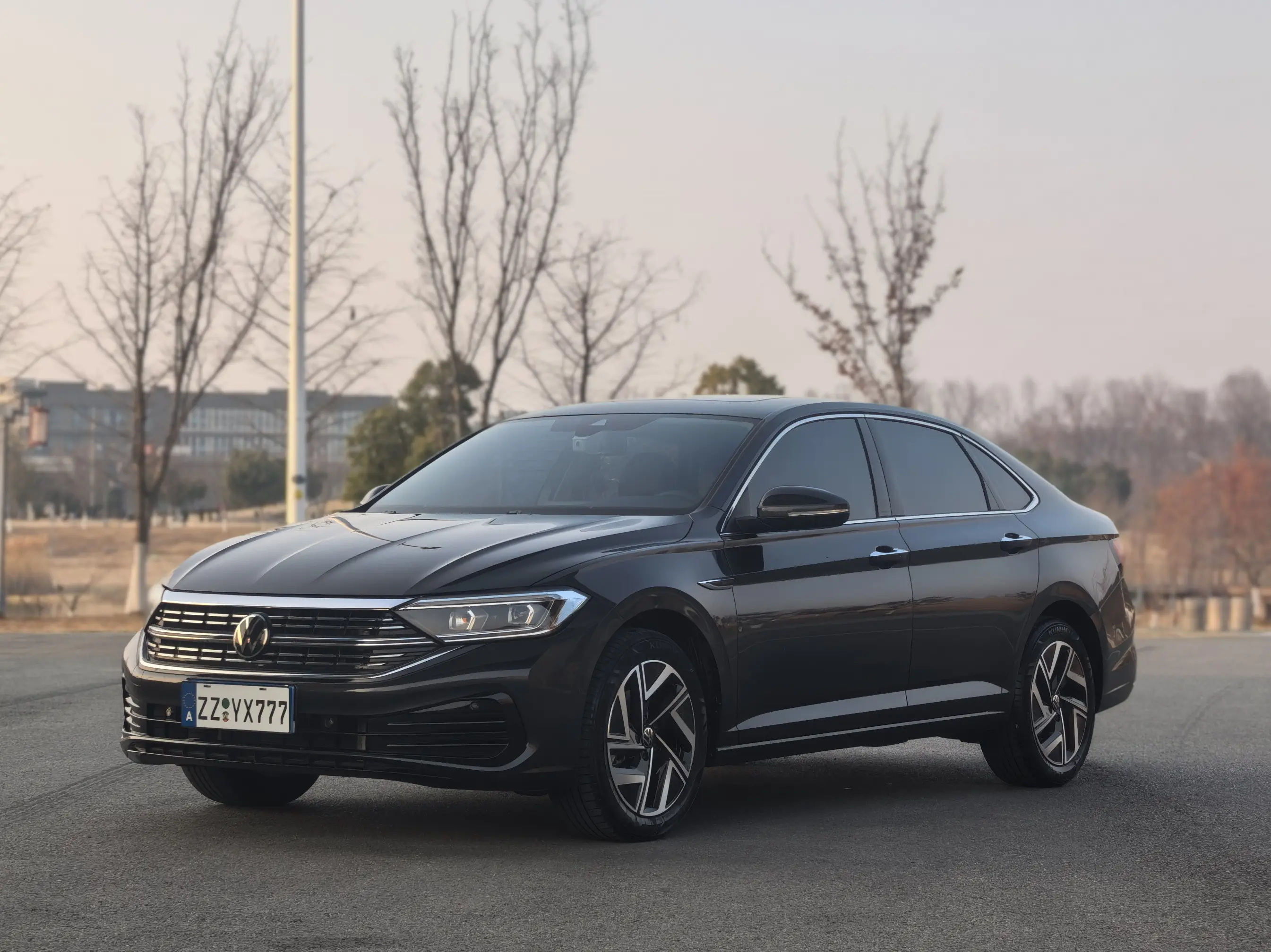 Volkswagen Sagitar  из Китая