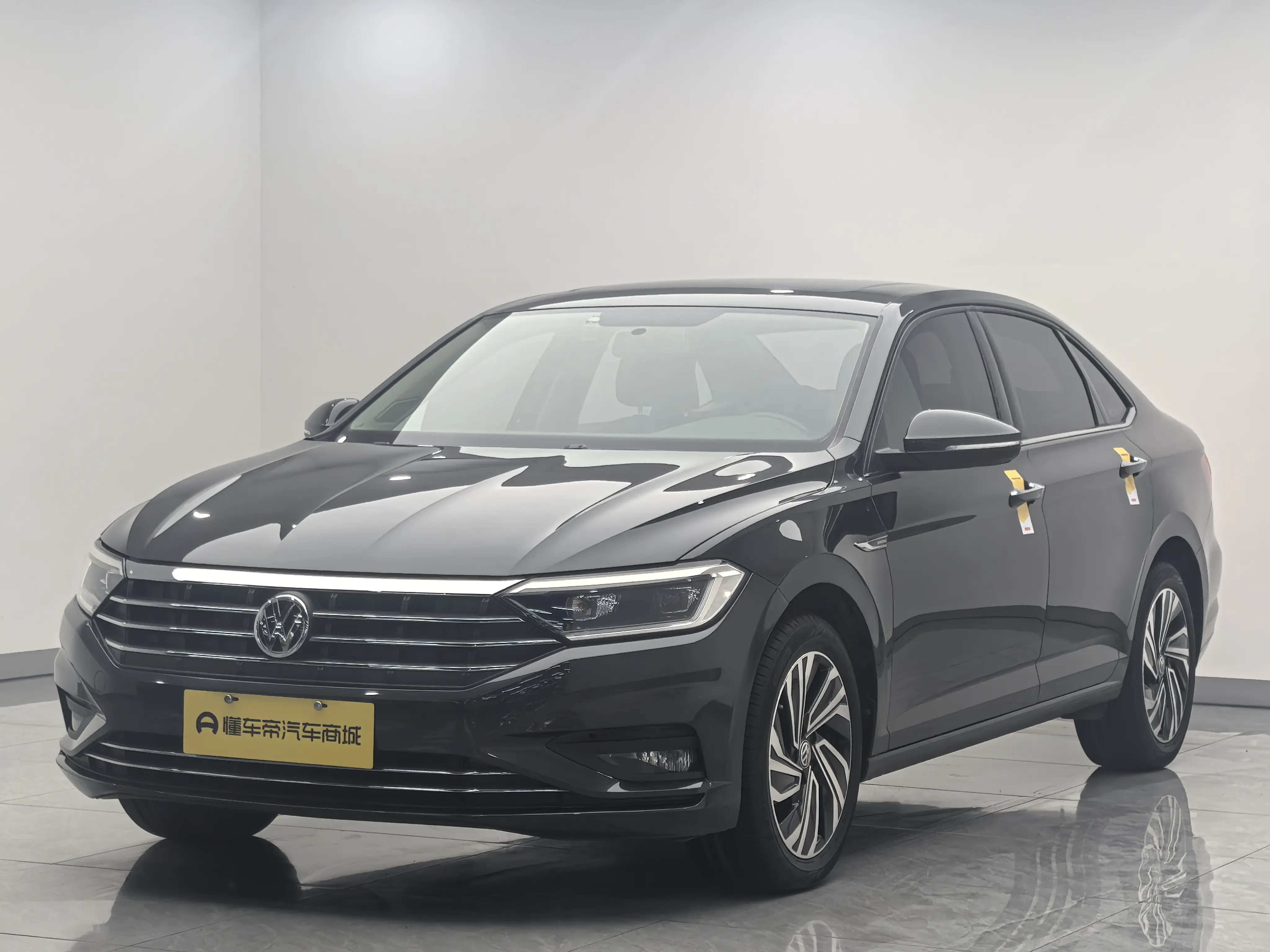 Volkswagen Sagitar  из Китая