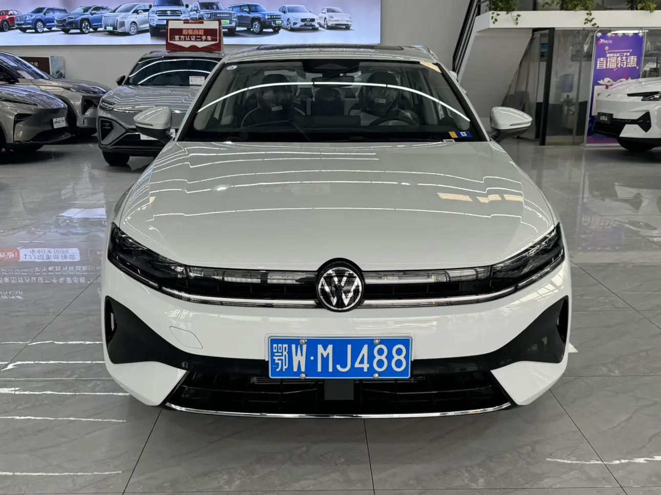 Volkswagen Sagitar  из Китая
