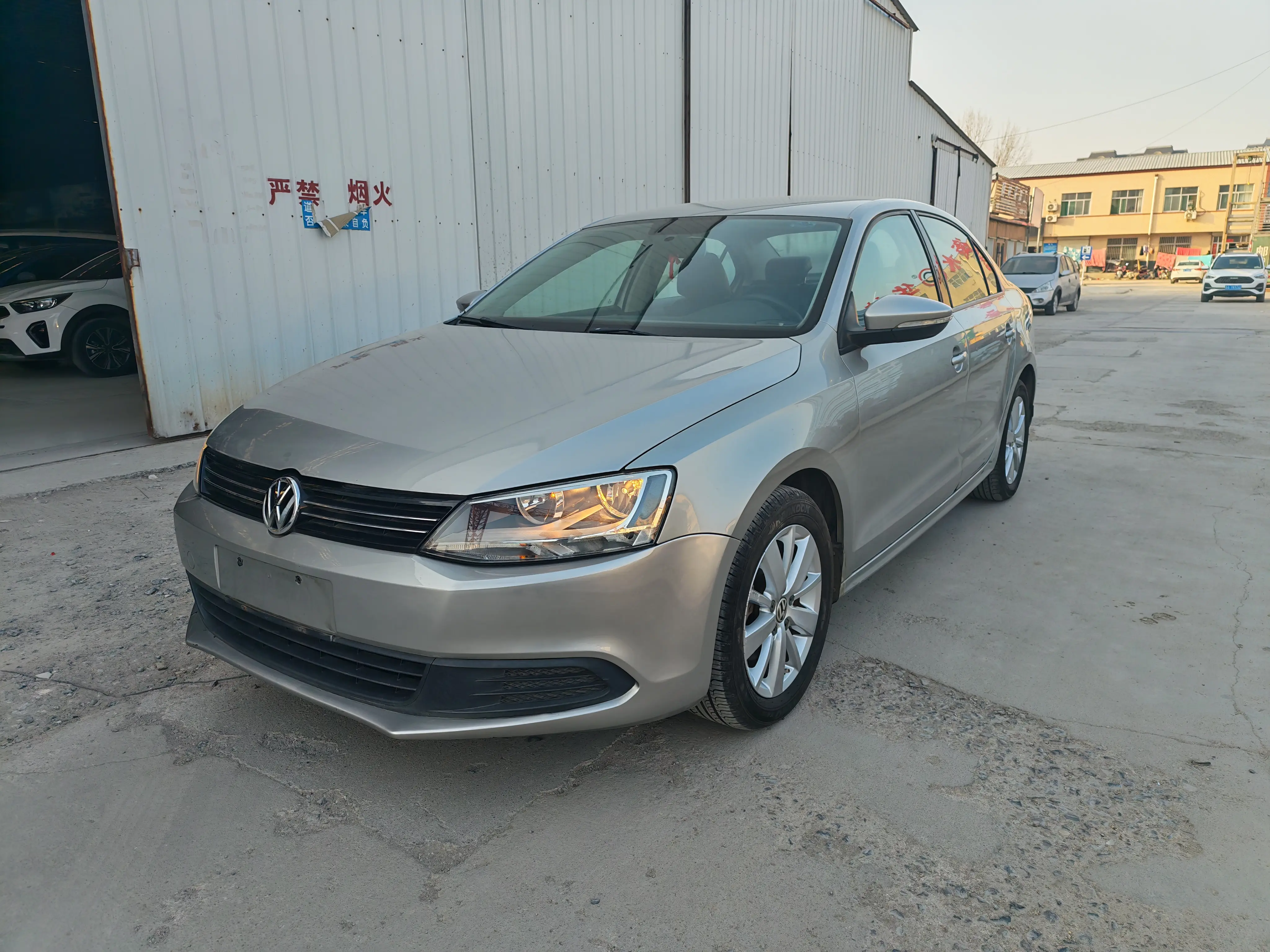 Volkswagen Sagitar  из Китая