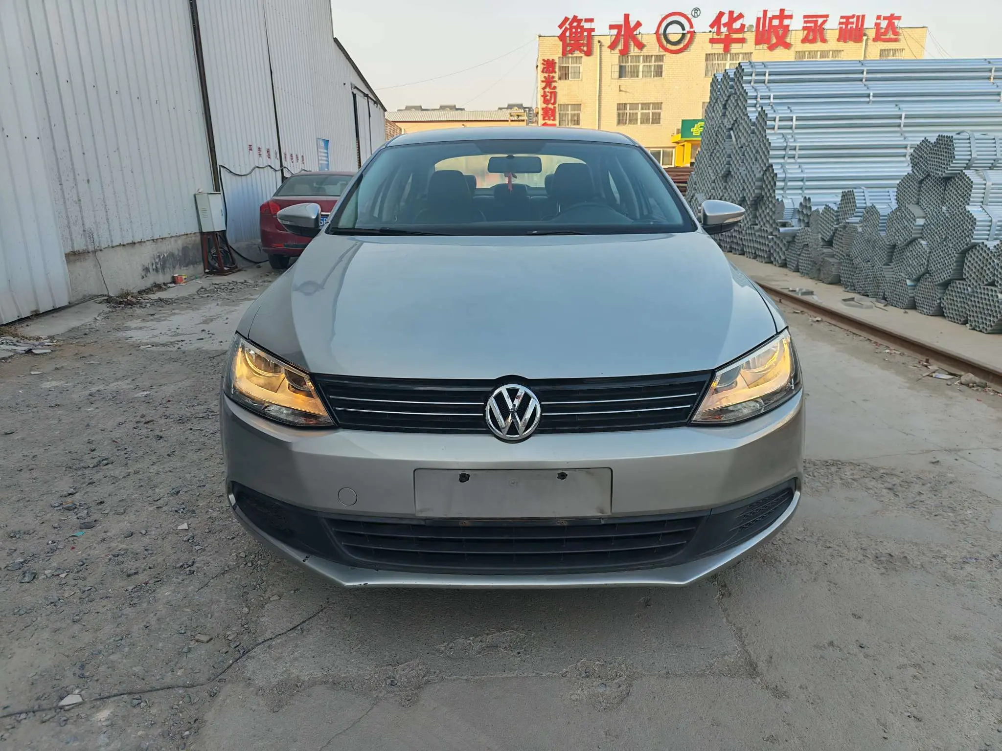 Volkswagen Sagitar  из Китая