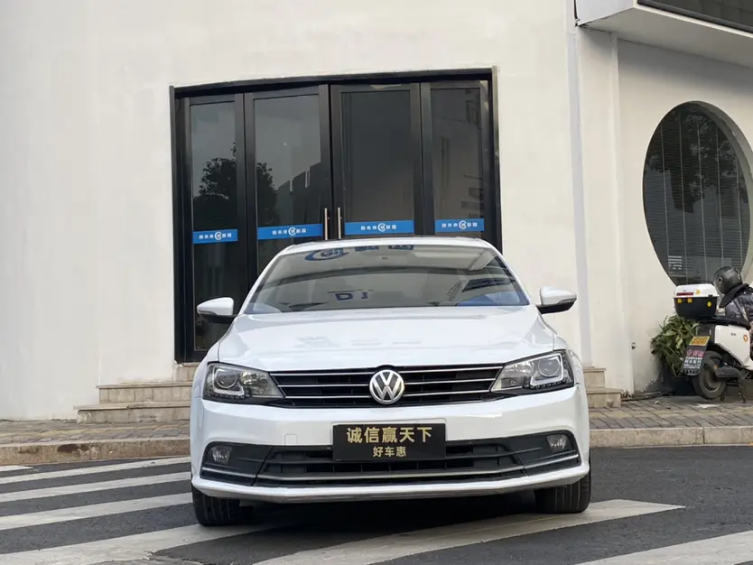 Volkswagen Sagitar  из Китая