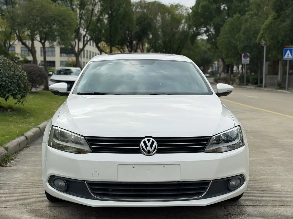 Volkswagen Sagitar  из Китая