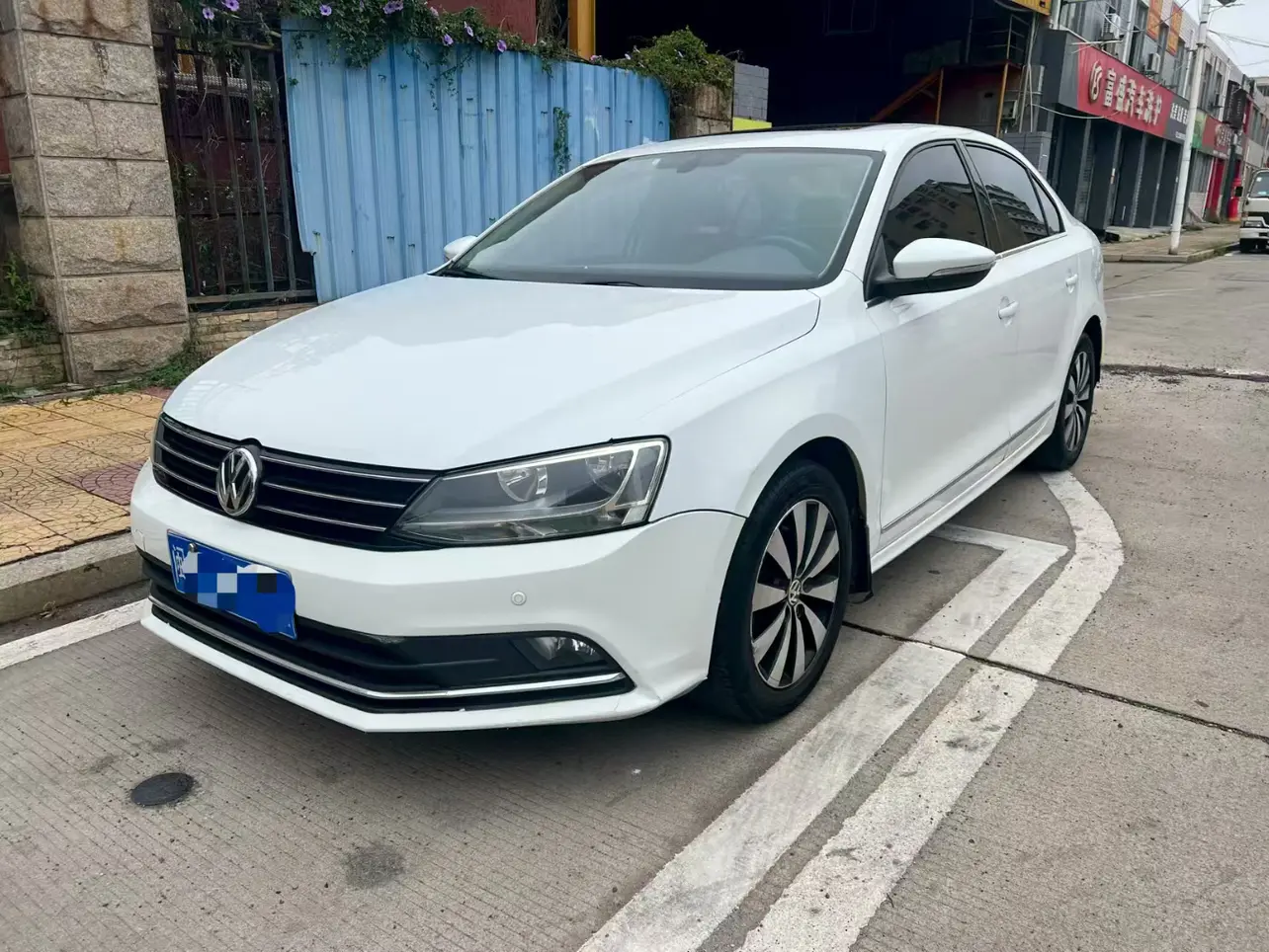 Volkswagen Sagitar  из Китая