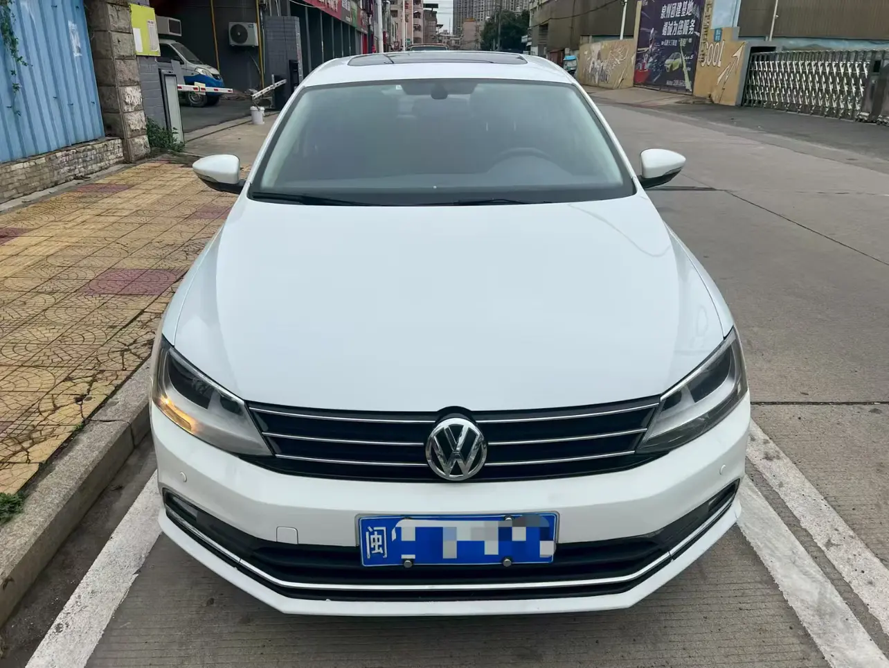 Volkswagen Sagitar  из Китая