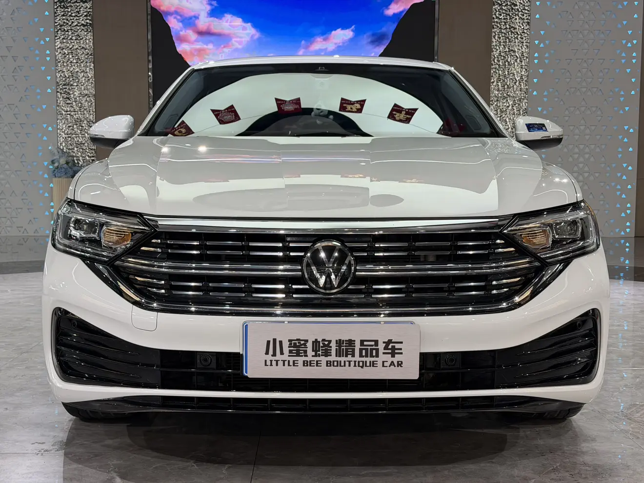 Volkswagen Sagitar  из Китая